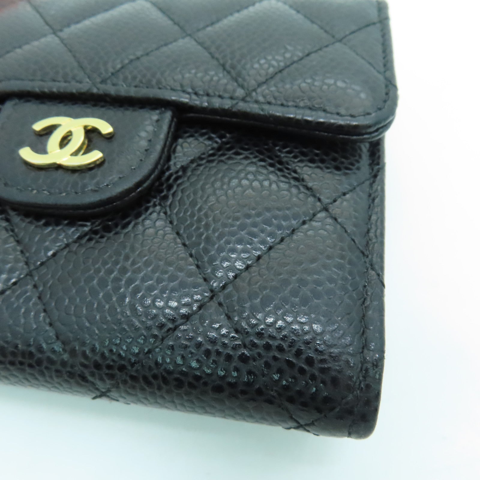 CHANEL 菱格Caviar皮革Classic Wallet金扣錢包黑色