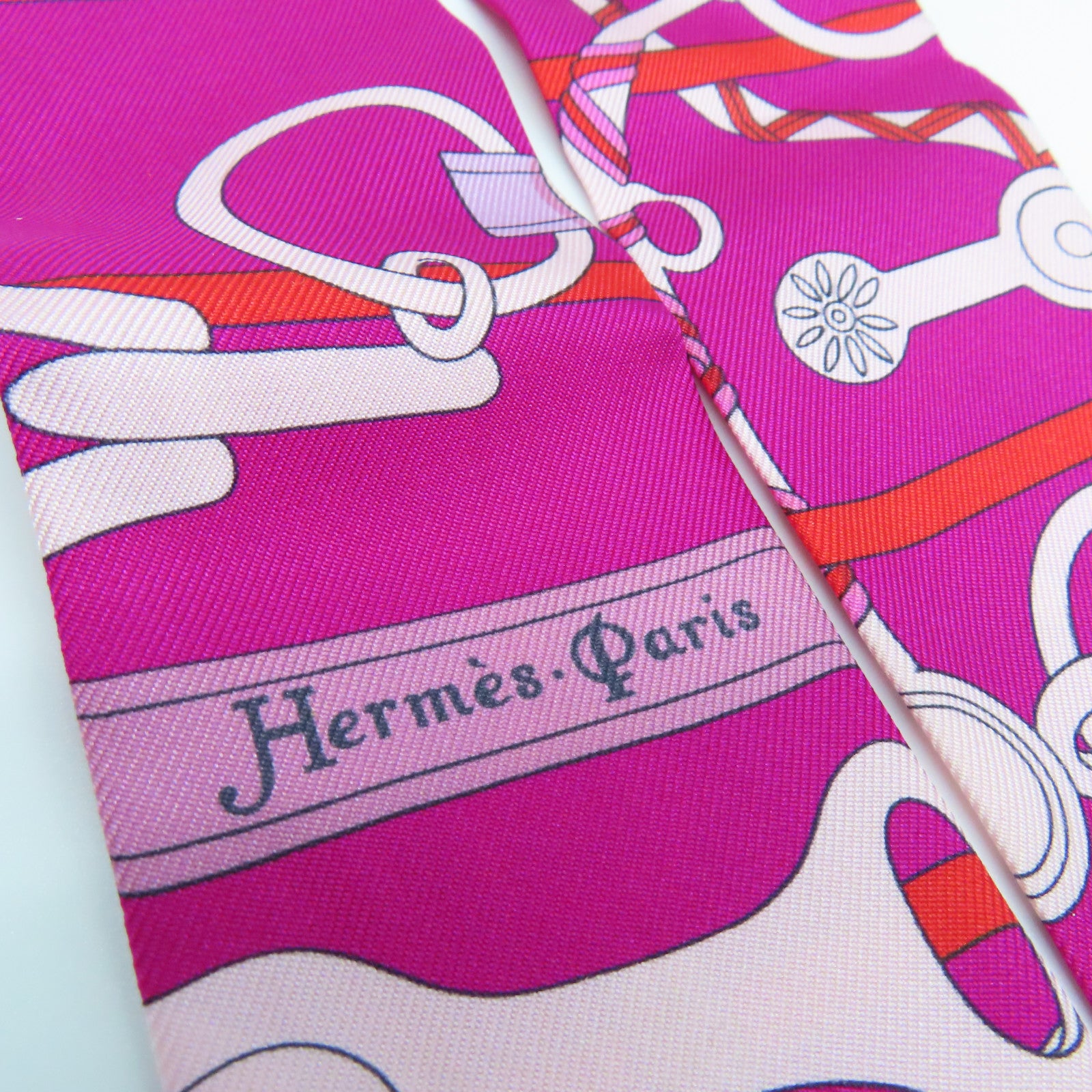 HERMES Silk Twilly Scarf Pink