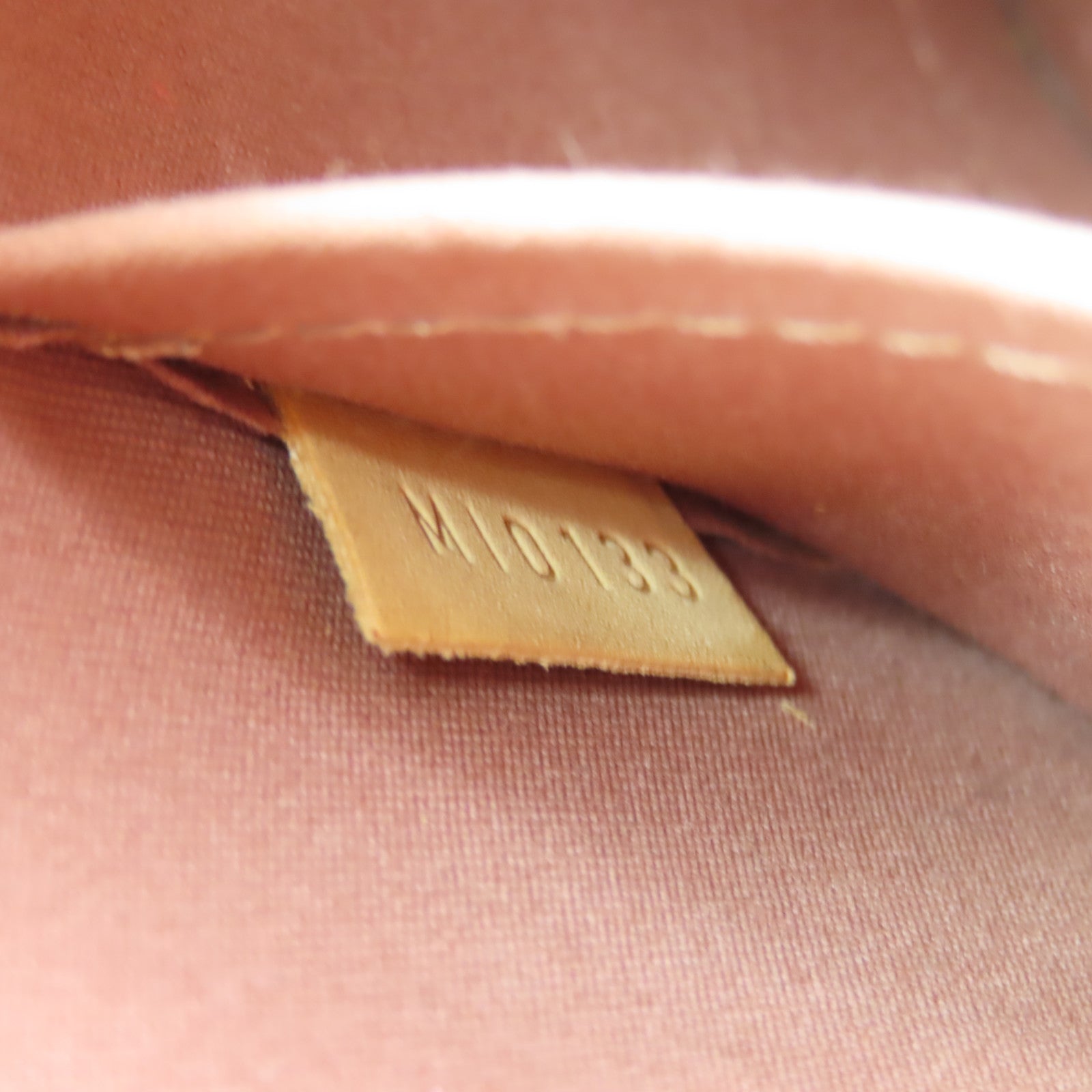 LOUIS VUITTON Monogram Vernis Alma BB金扣手挽袋棕色