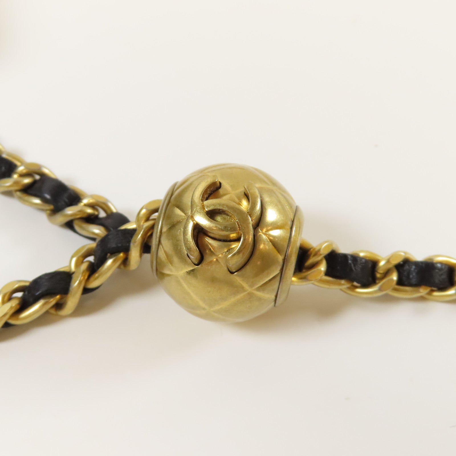 CHANEL 菱格羊皮皮革Gold Ball Wallet On Chain金扣鏈帶肩背袋黑色