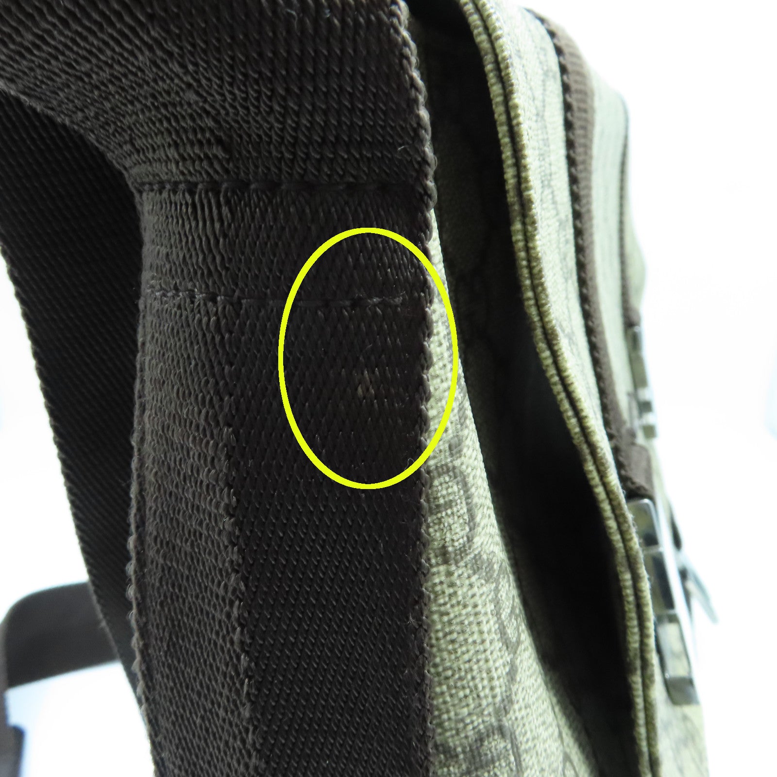GUCCI 塗層帆布Shoulder Bag銀扣肩背袋米色啡色