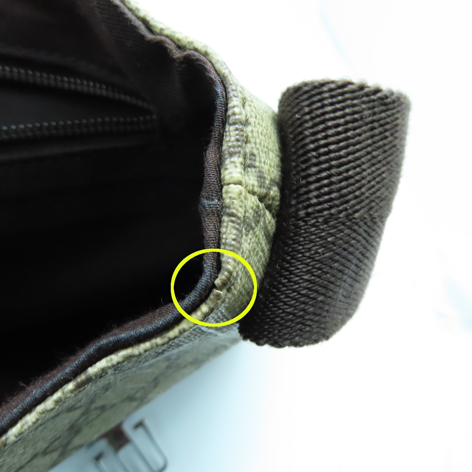 GUCCI 塗層帆布Shoulder Bag銀扣肩背袋米色啡色