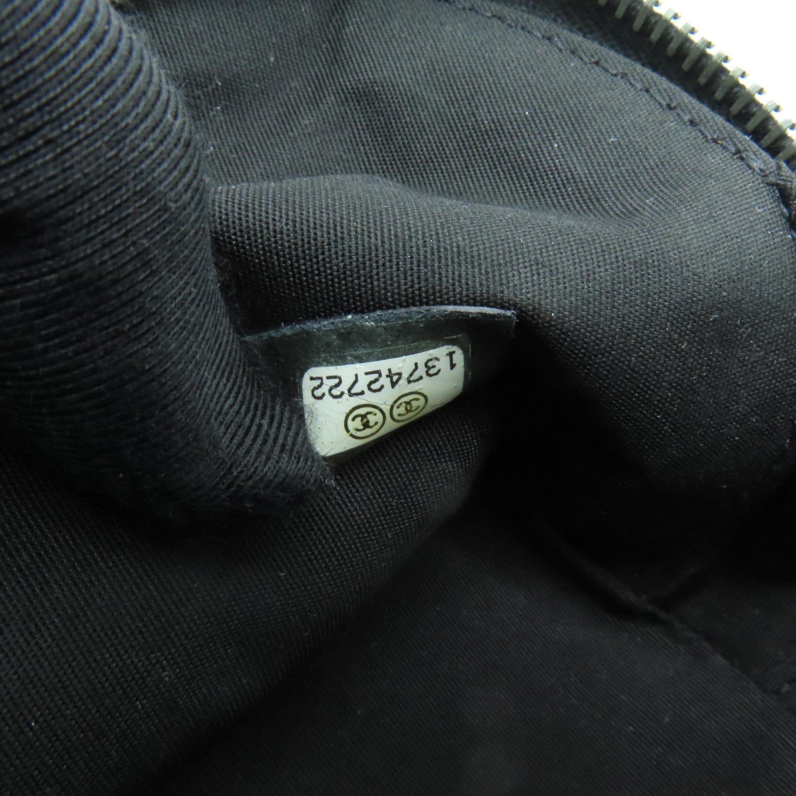 CHANEL 菱格漆皮皮革Clutch Bag銀扣手拿包黒色