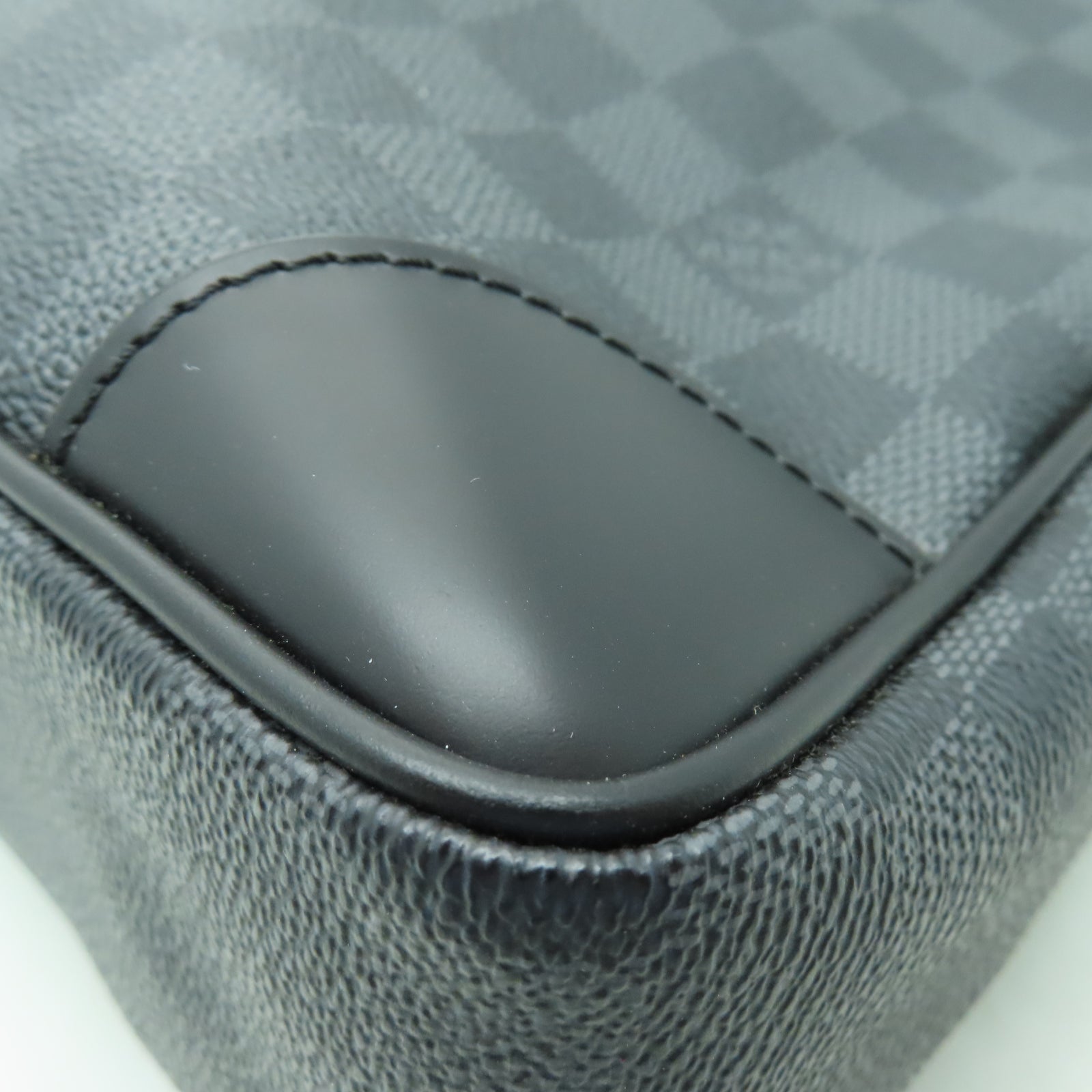 LOUIS VUITTON Damier Graphite Porte-Documents Voya銀扣公事包黑色
