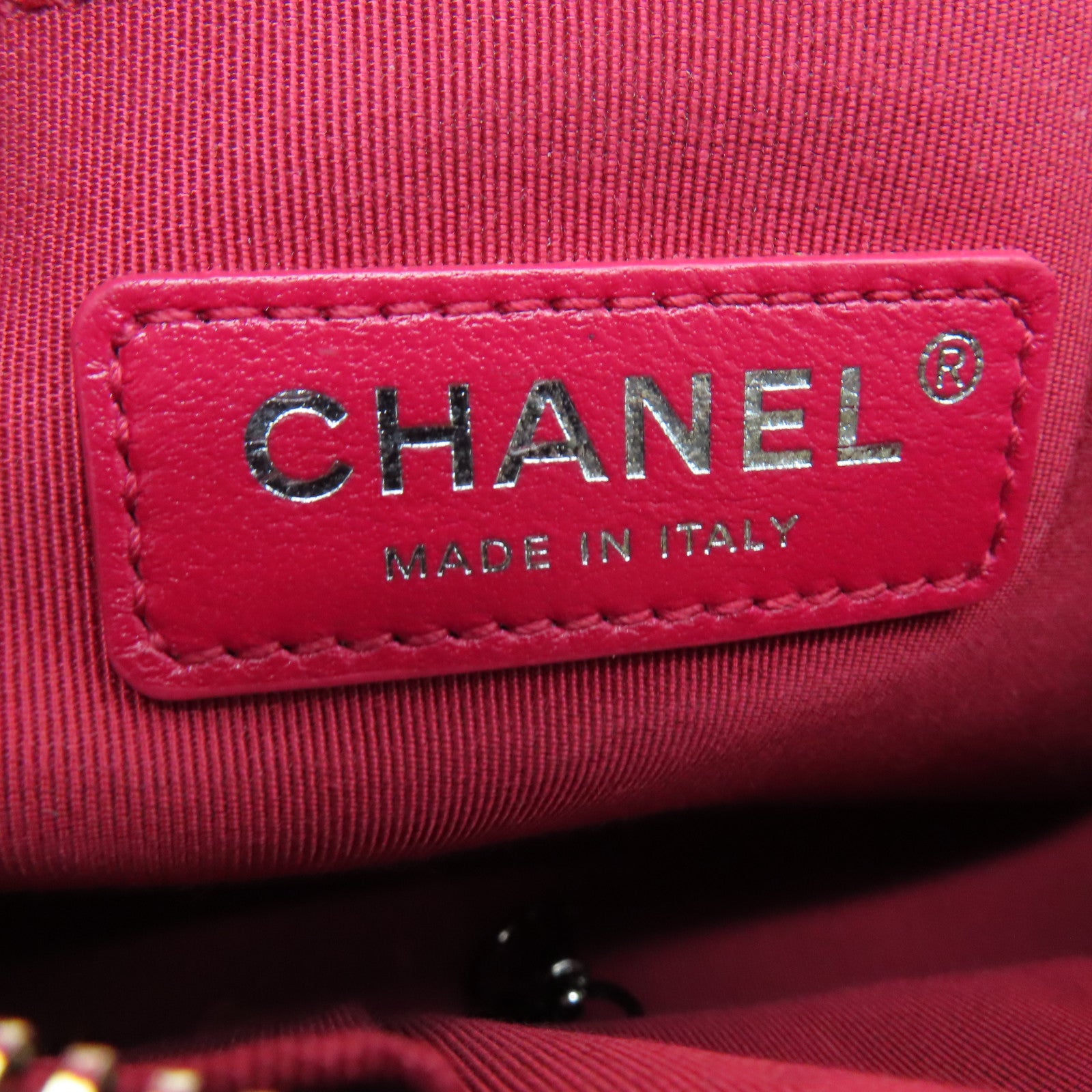 CHANEL 菱格Aged Calf皮革Small Gabrielle金扣/銀扣鏈帶肩背袋黑色
