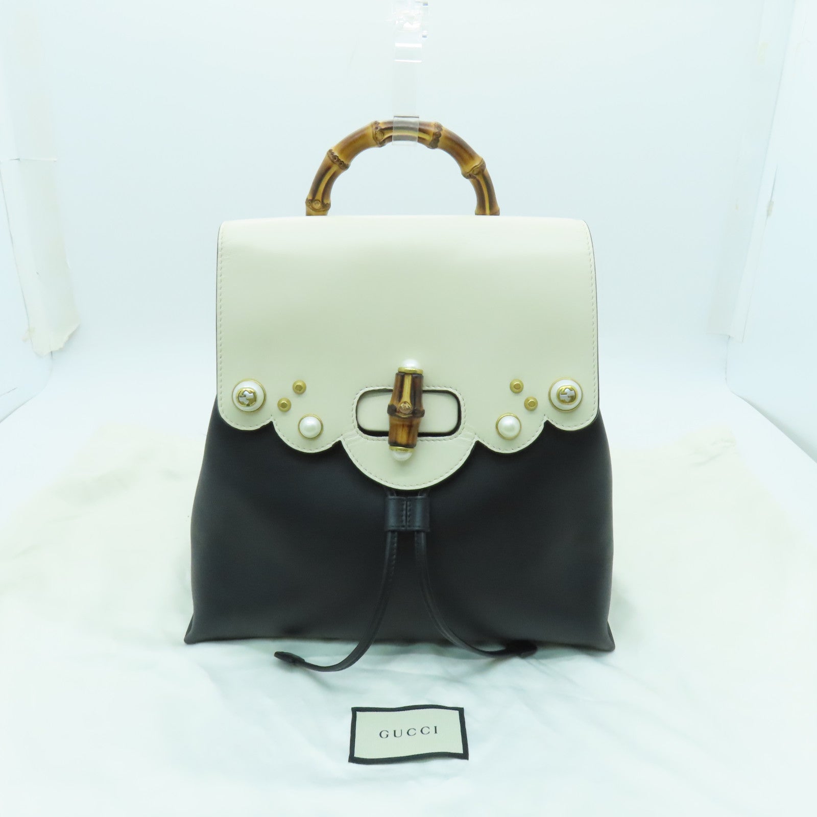 GUCCI 【激減優惠】牛皮皮革Nimfair Bamboo Backpack金扣背包黑色/白色