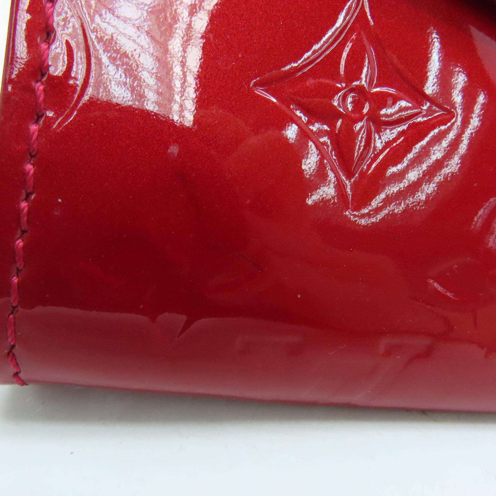 LOUIS VUITTON Vernis Sunset Boulevard金扣手挽袋/肩背袋红色