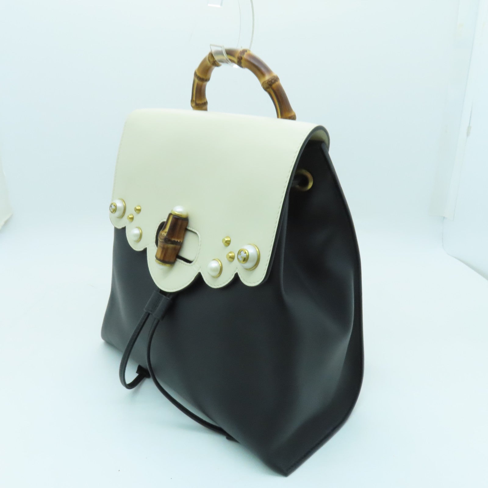 GUCCI 【激減優惠】牛皮皮革Nimfair Bamboo Backpack金扣背包黑色/白色