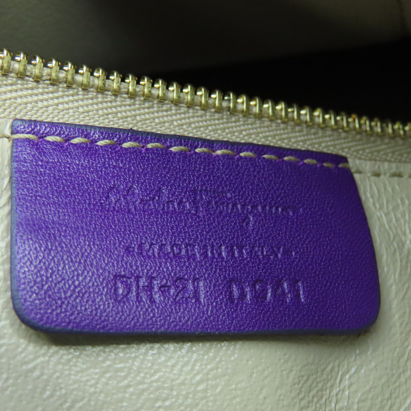 Salvatore Ferragamo 牛皮皮革Shoulder Bag金扣手挽肩背兩用袋紫色