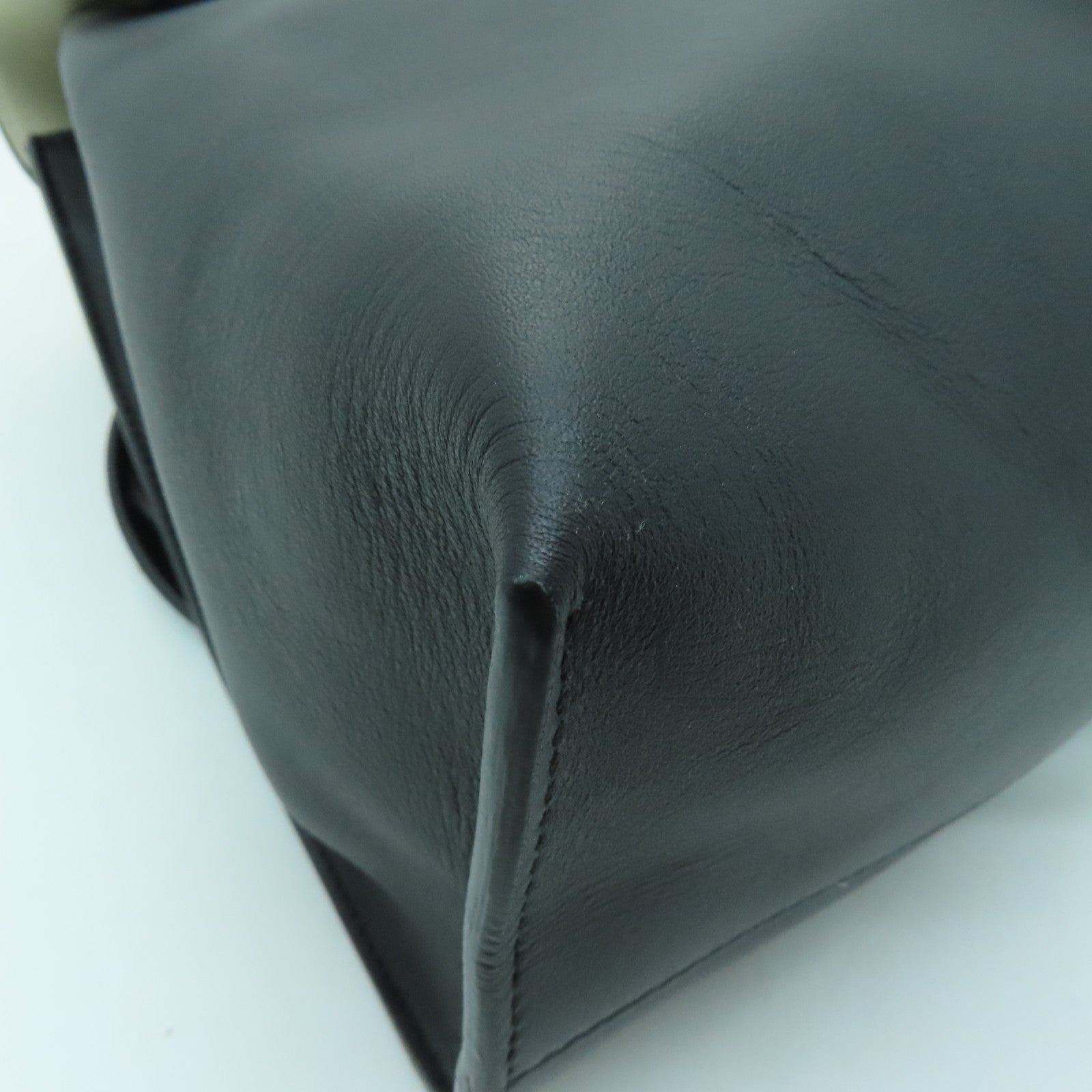 GUCCI 【激減優惠】牛皮皮革Nimfair Bamboo Backpack金扣背包黑色/白色