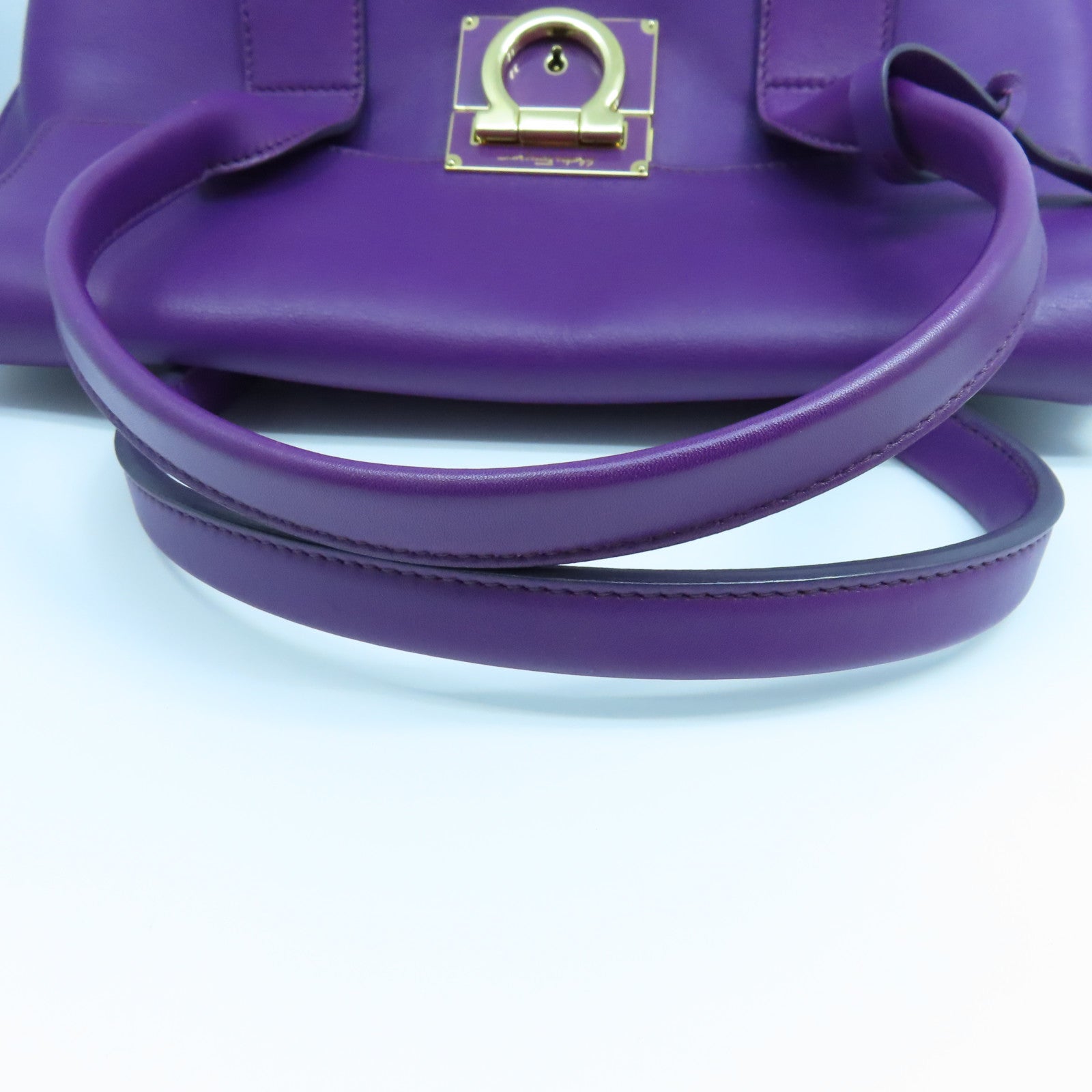 Salvatore Ferragamo 牛皮皮革Shoulder Bag金扣手挽肩背兩用袋紫色