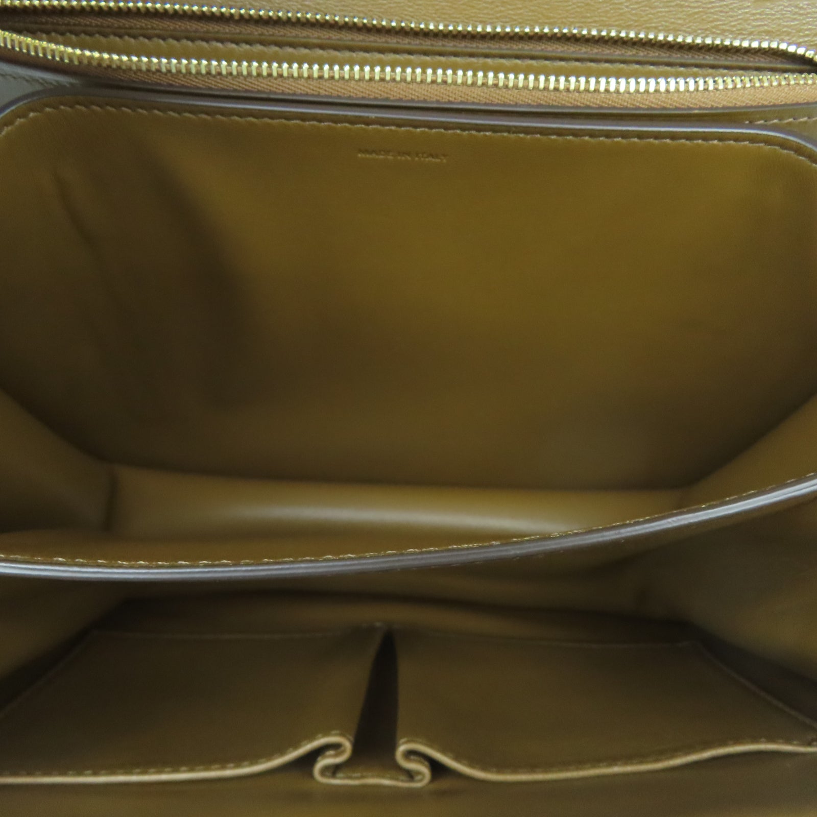 CELINE 牛皮皮革Classic Box Medium金扣肩背袋棕色