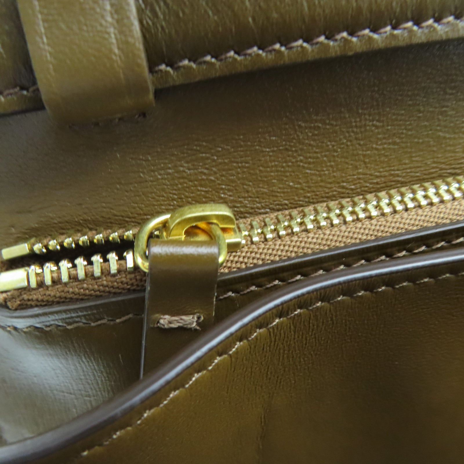 CELINE 牛皮皮革Classic Box Medium金扣肩背袋棕色
