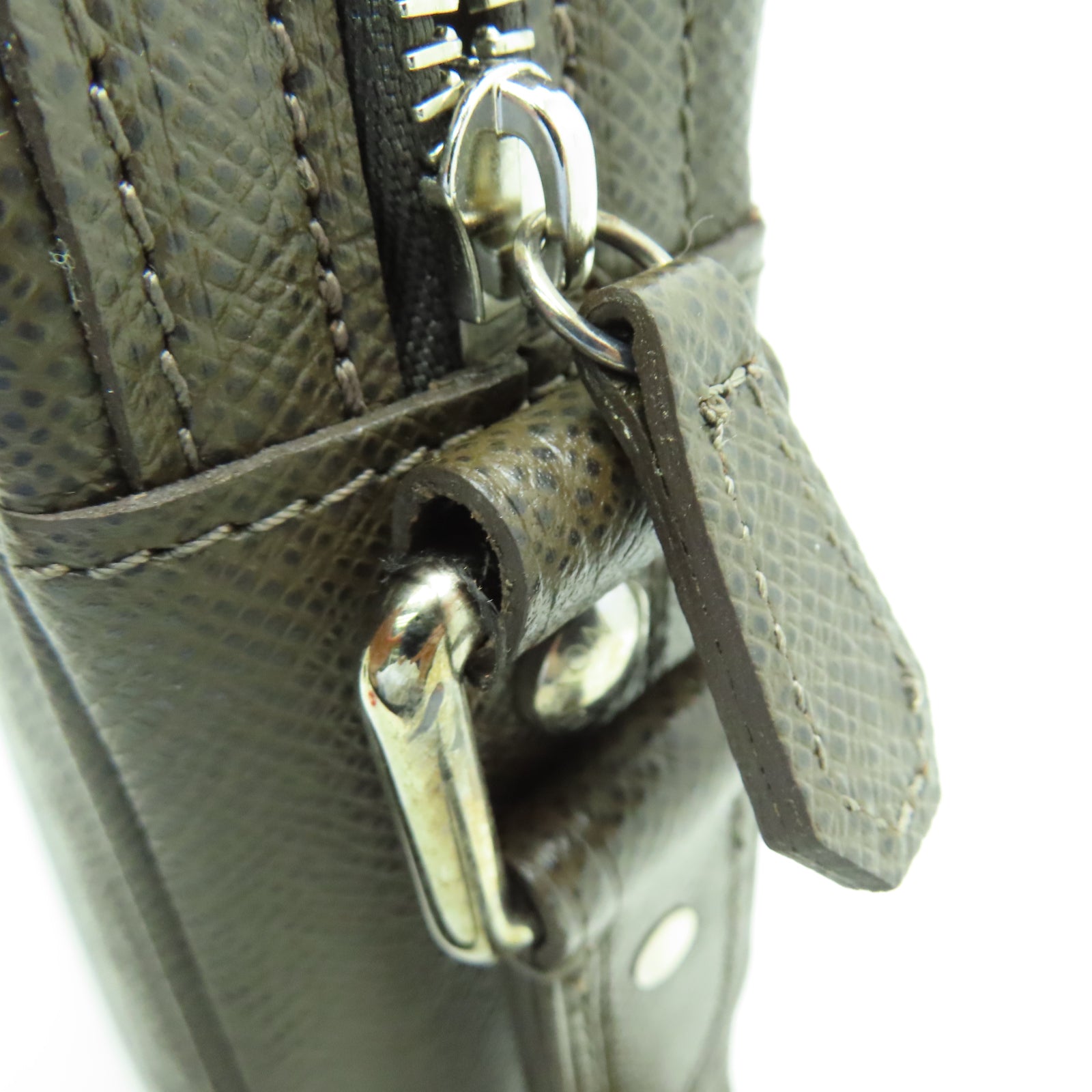 LOUIS VUITTON Taiga皮革Dimiri銀扣肩背袋灰綠色
