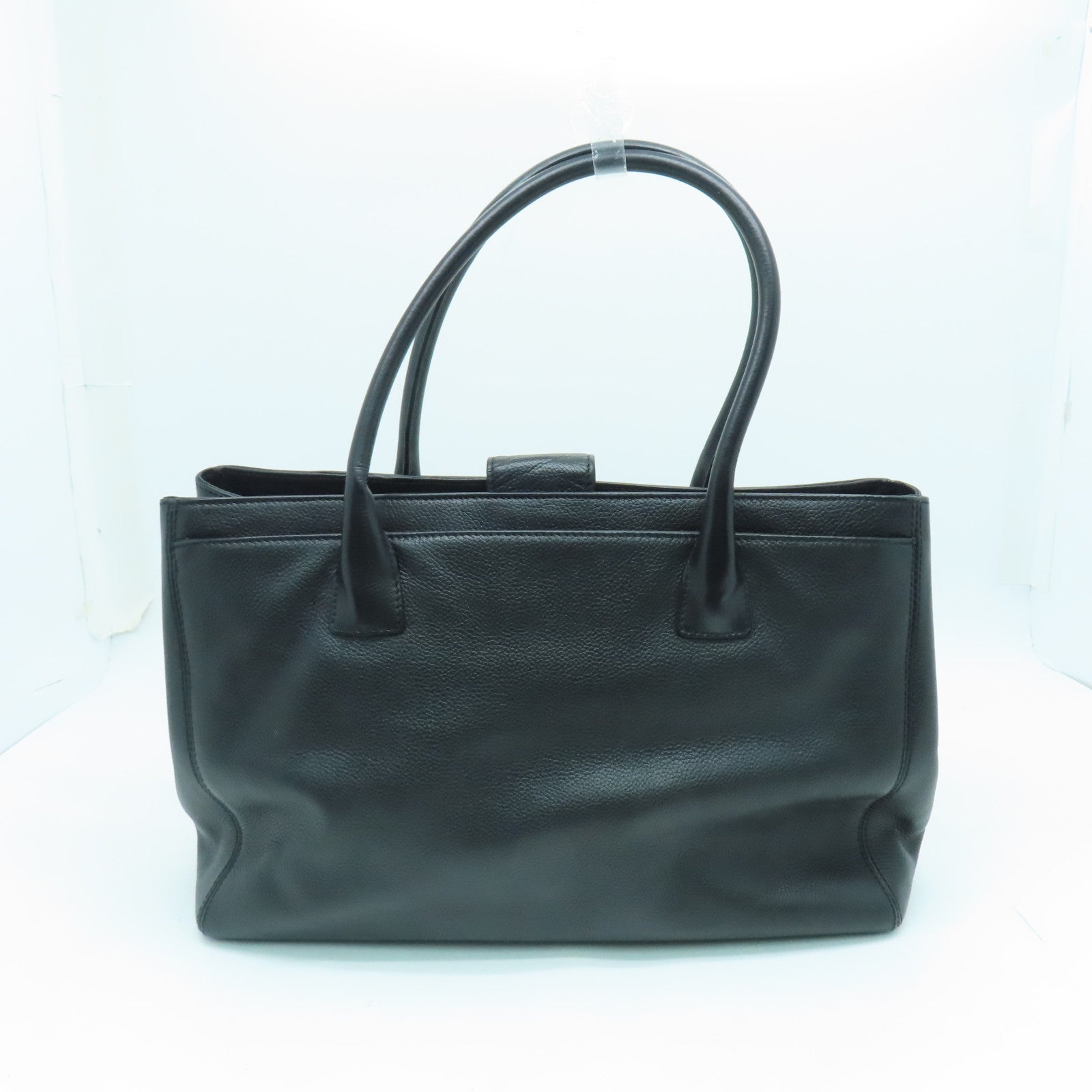 CHANEL cowhide leather Shoulder Bag silver buckle handle shoulder bag black