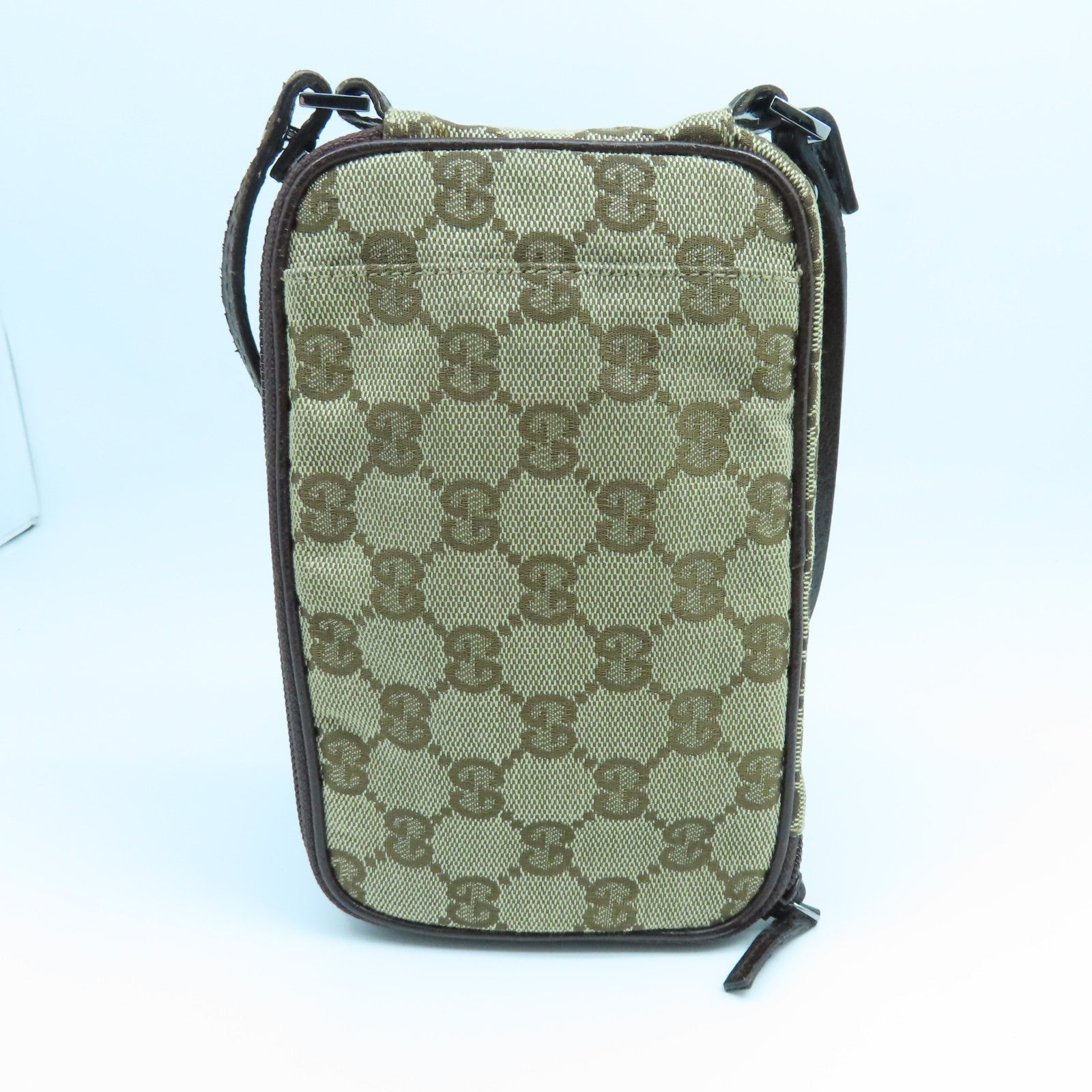 GUCCI 帆布Shoulder Pouch銀扣肩背袋啡色