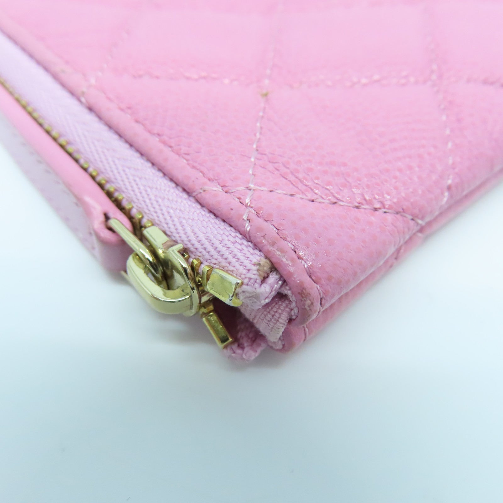CHANEL Diamond Caviar Leather Mini Pouch Gold Buckle Clutch Pink