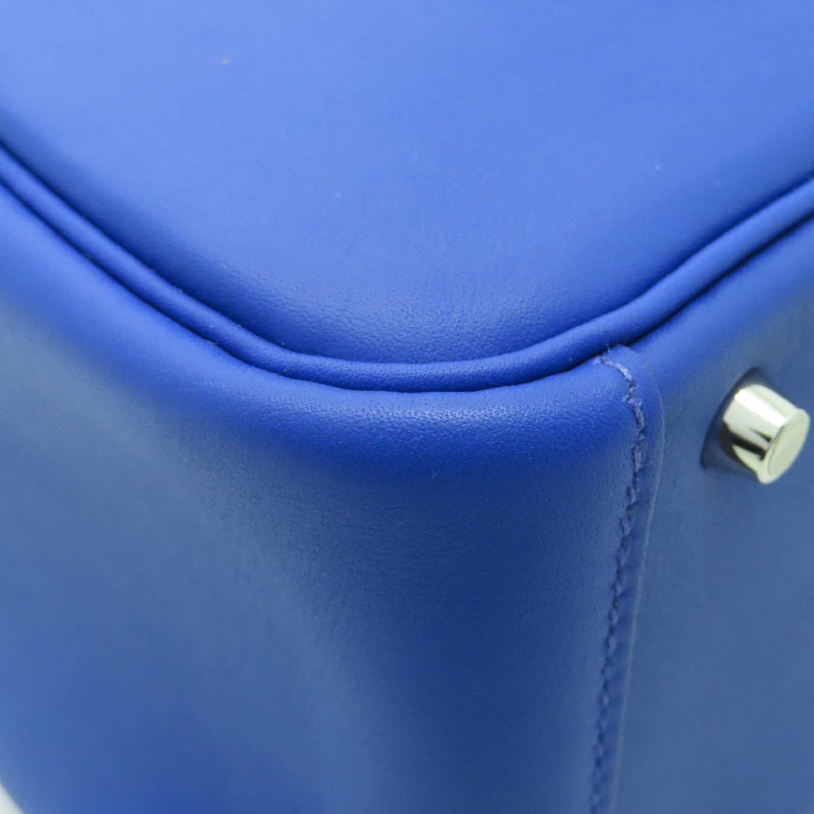 HERMES Swift皮革Mini Lindy銀扣肩背袋藍色