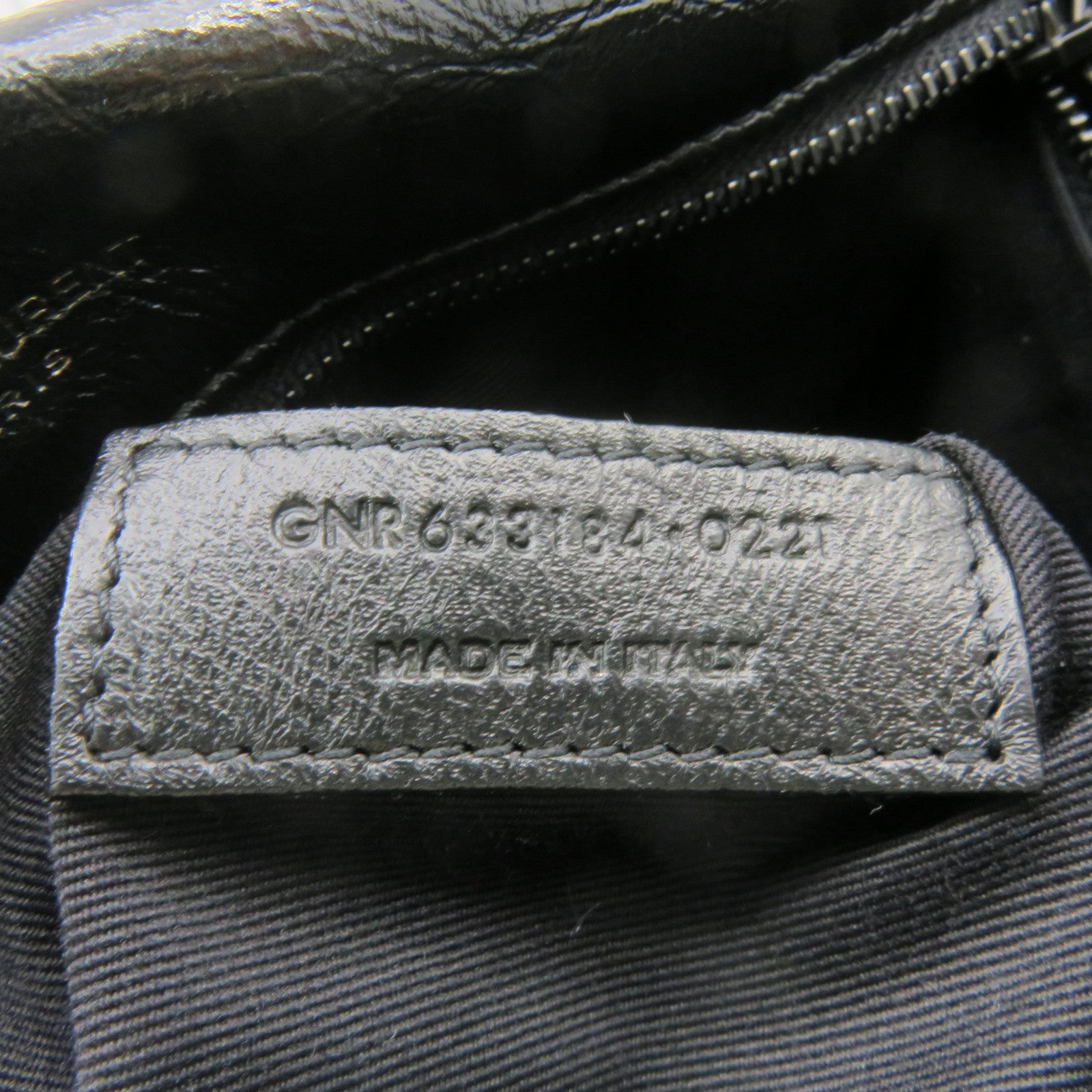 SAINT LAURENT 牛皮皮革Niki Shoulder Bag鏈帶肩背袋黑色