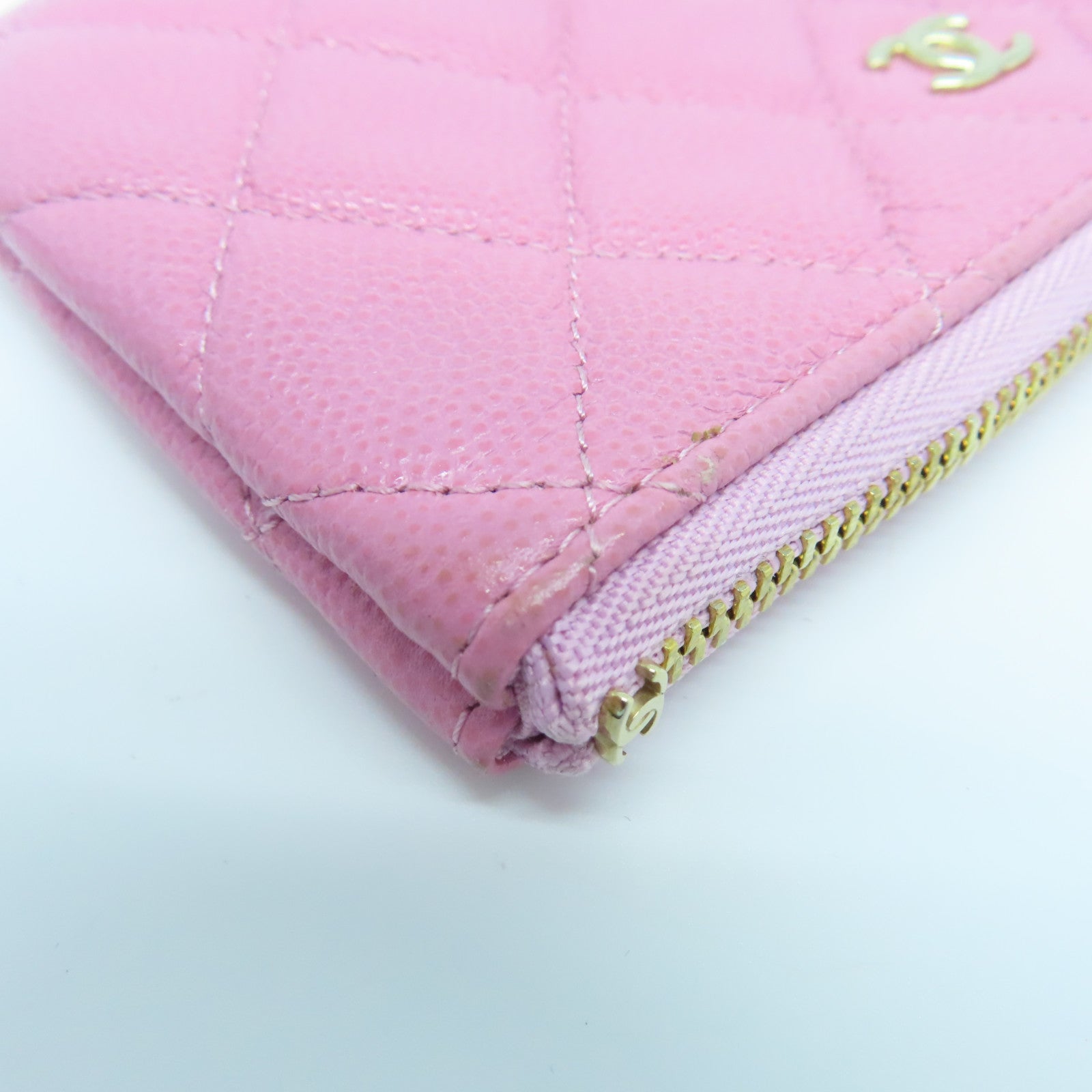 CHANEL Diamond Caviar Leather Mini Pouch Gold Buckle Clutch Pink