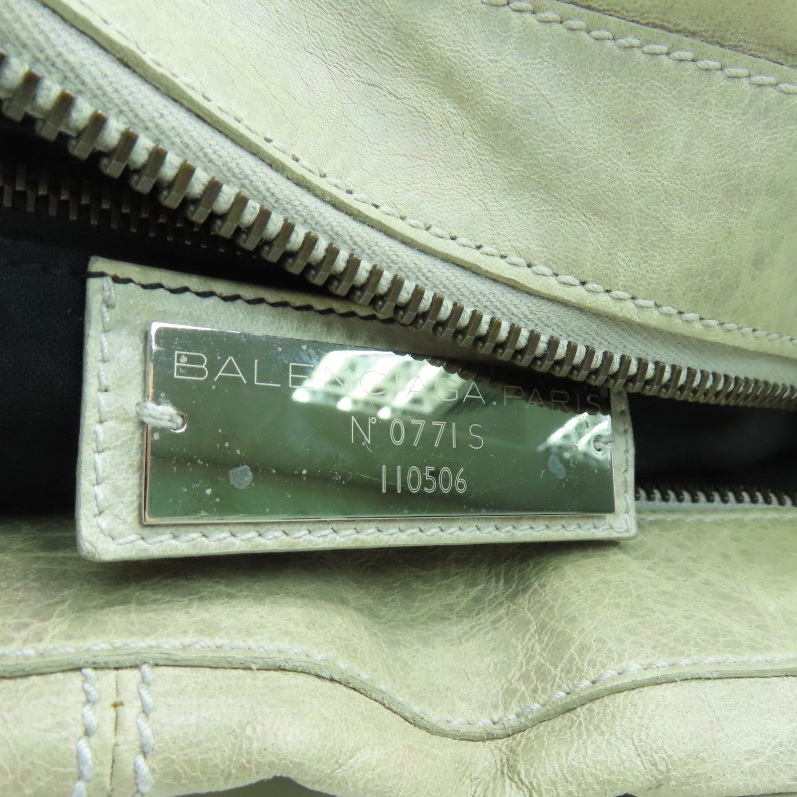 BALENCIAGA 牛皮皮革Shoulder Bag肩背袋灰色