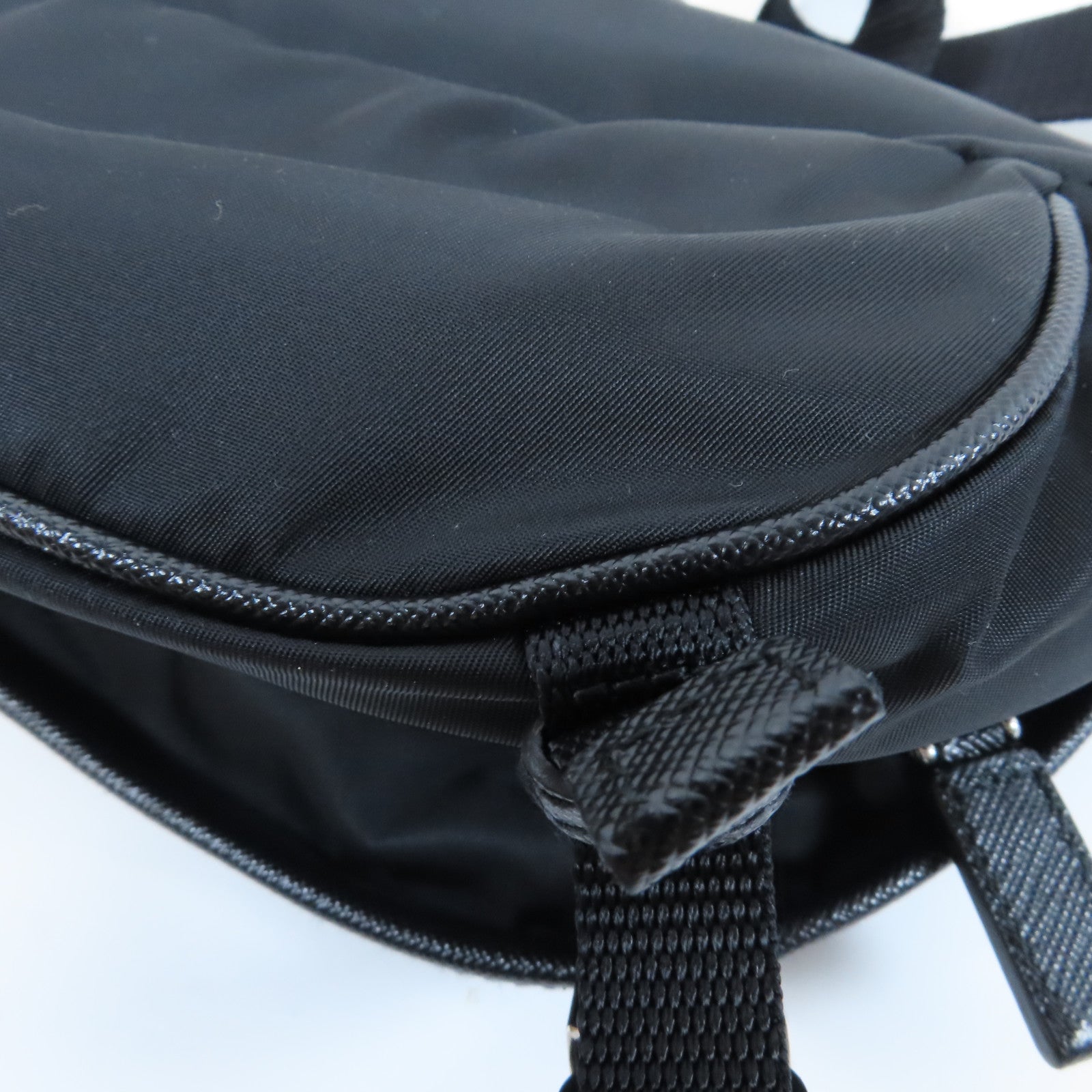 PRADA 尼龍Shoulder Bag銀扣肩背袋黑色