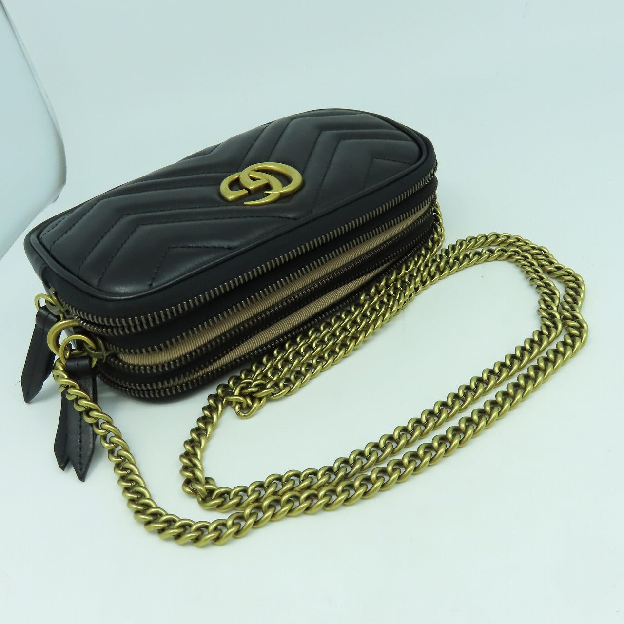 GUCCI 牛皮皮革GG Marmont金扣鏈帶肩背袋黑色