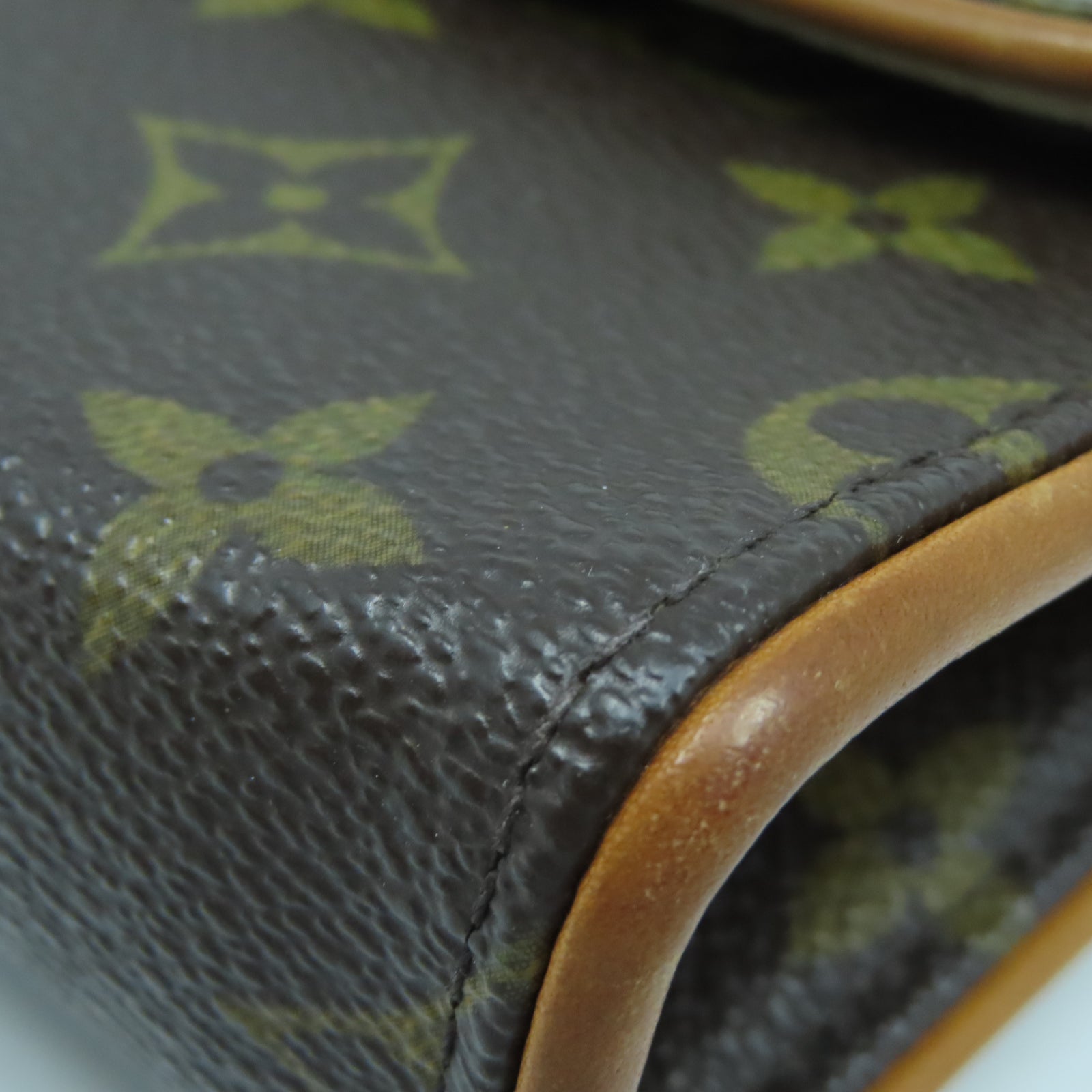 LOUIS VUITTON Monogram Pochette Florentine金扣腰包棕色
