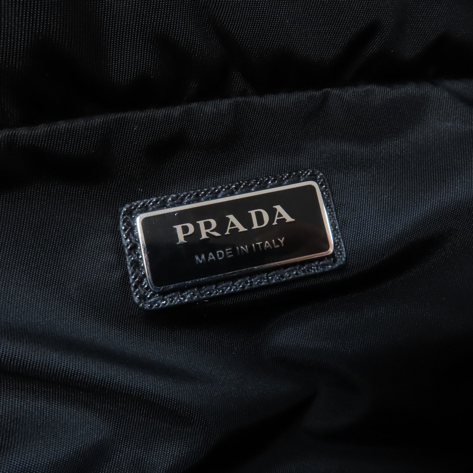 PRADA 尼龍Shoulder Bag銀扣肩背袋黑色