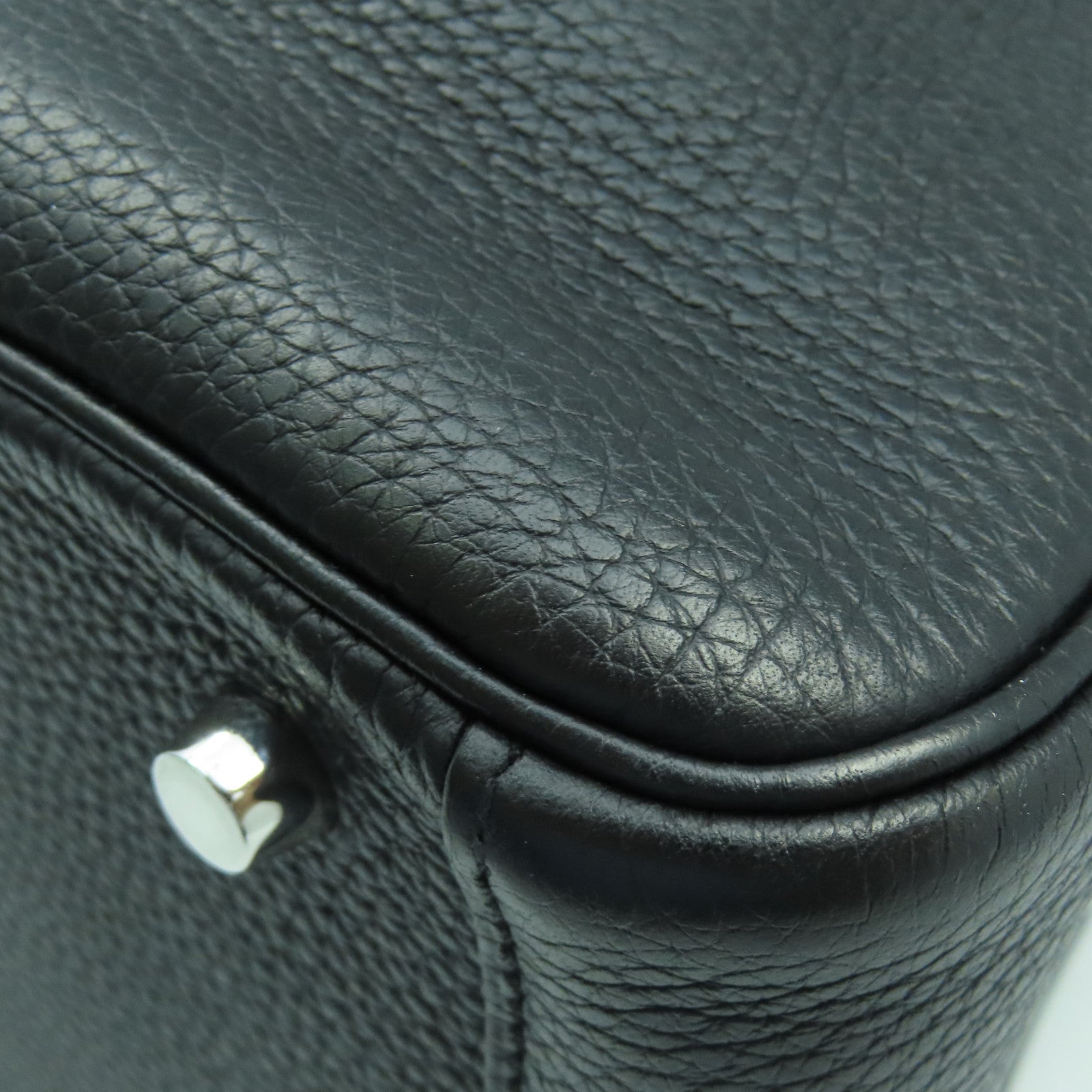 HERMES Taurillon Clemence皮革Lindy 26銀扣手挽肩背兩用袋黑色