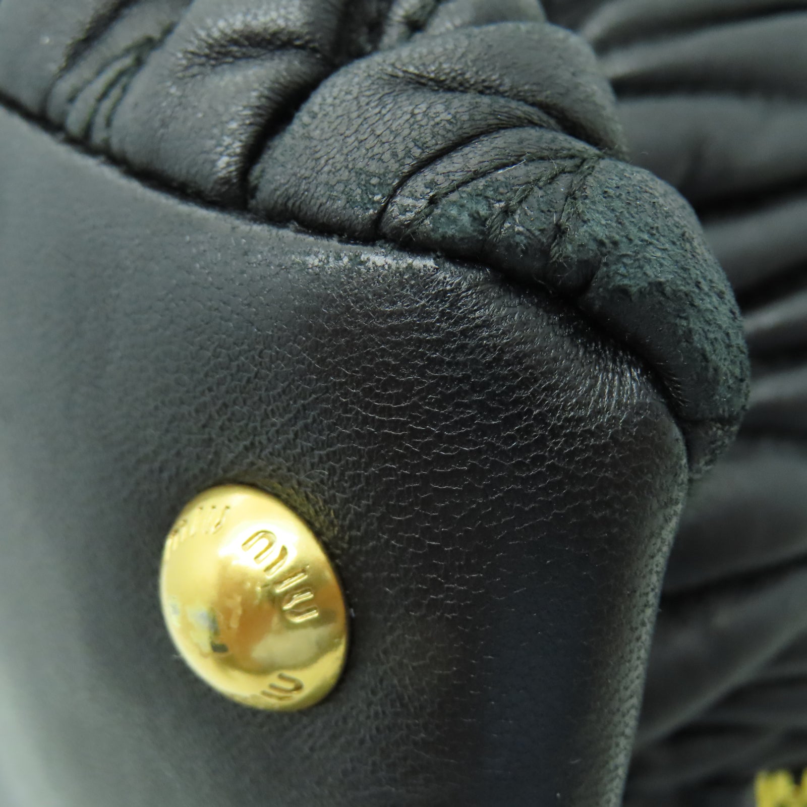 Miu Miu 羊皮皮革2 Way Shoulder金扣手挽肩背兩用袋黑色