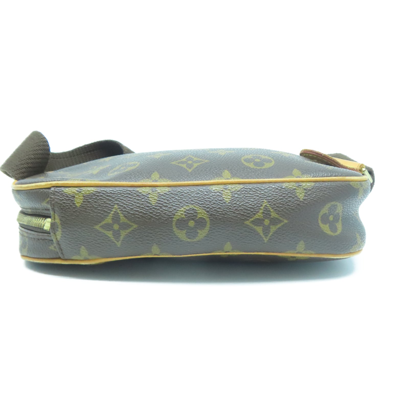 LOUIS VUITTON Monogram Pochette Gange金扣胸包棕色