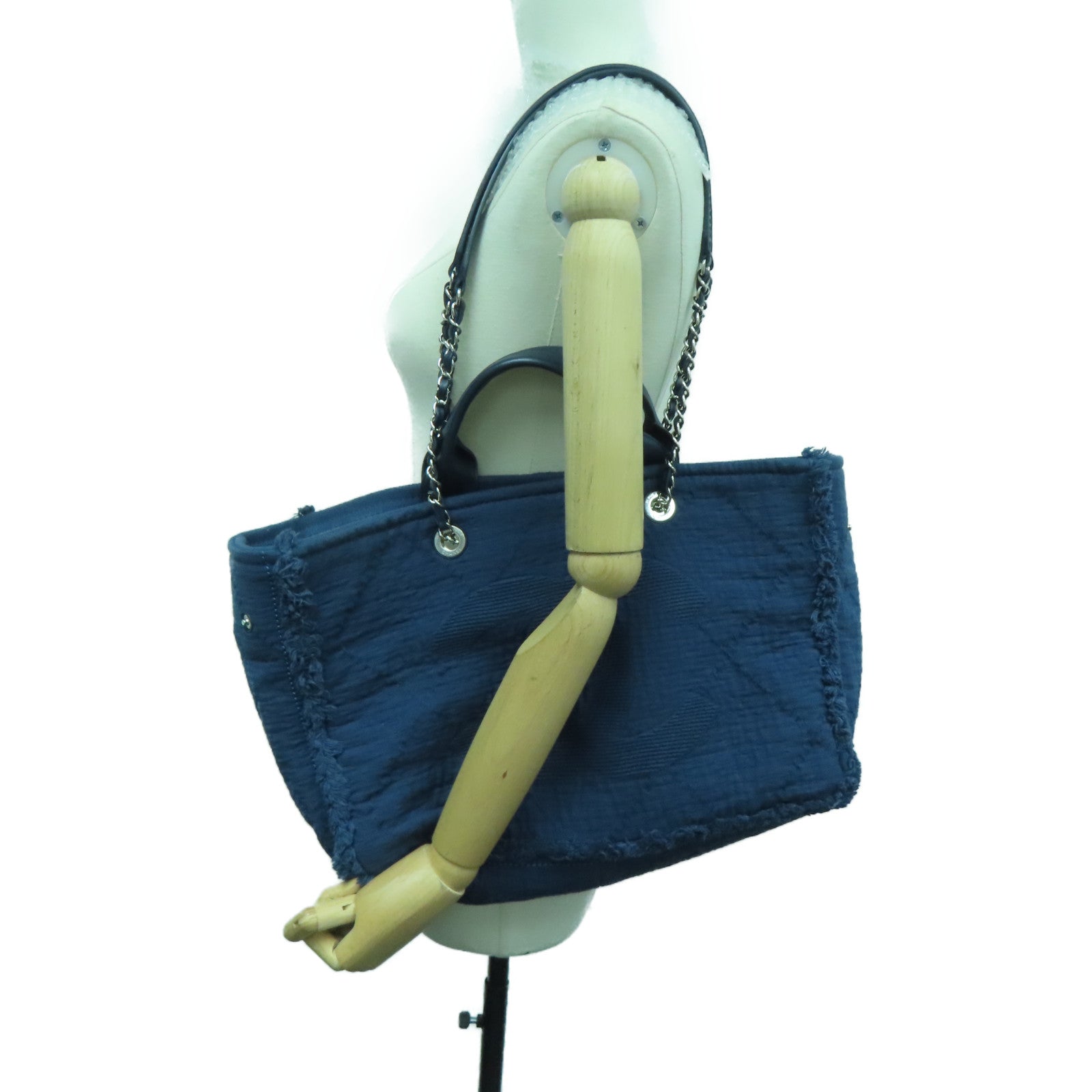 CHANEL [Sharp Discount] Mixed Fiber Large Shopping Tote Hand Silver Buckle Handle Shoulder Back Dual-Purpose Bag Navy Blue