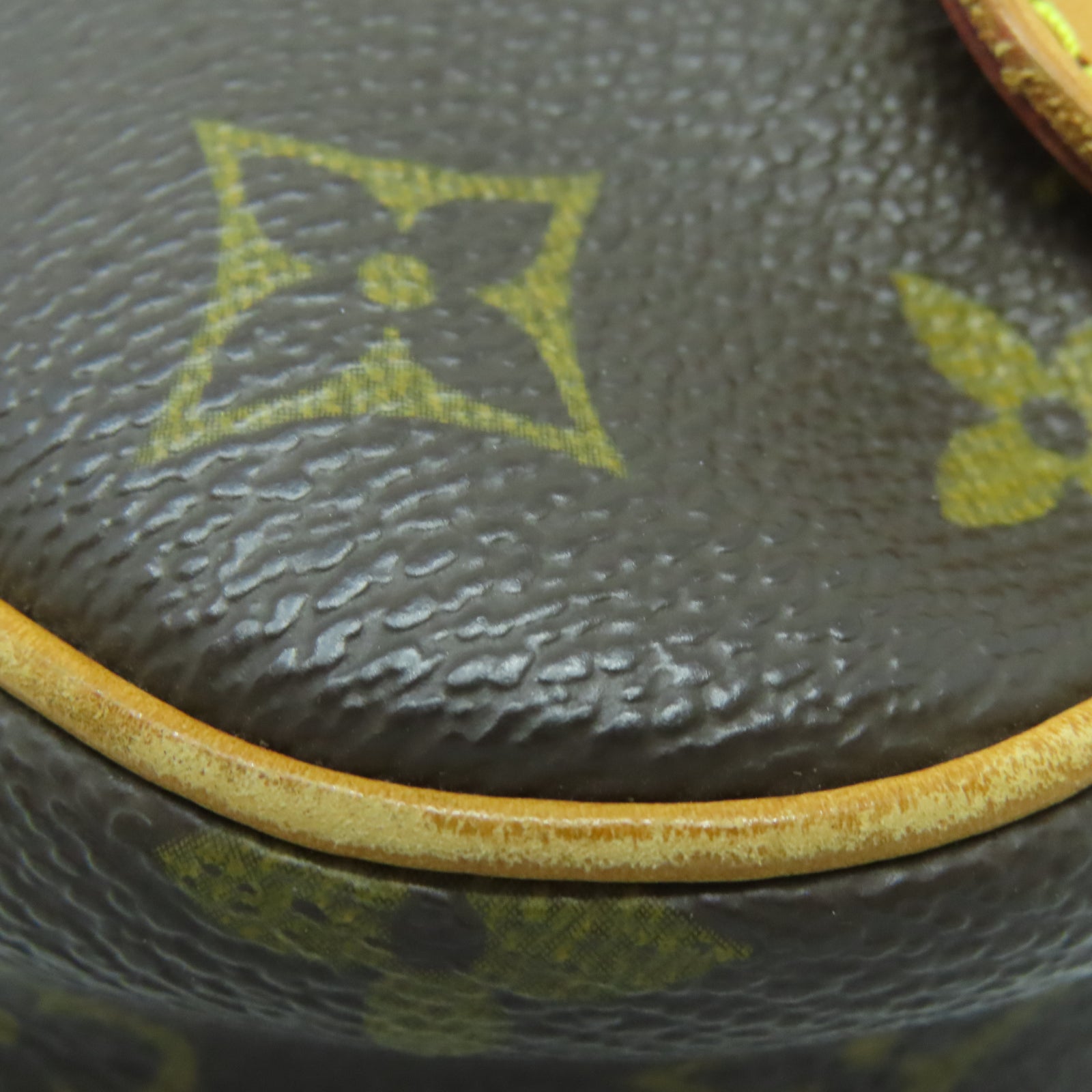 LOUIS VUITTON Monogram Pochette Gange金扣胸包棕色