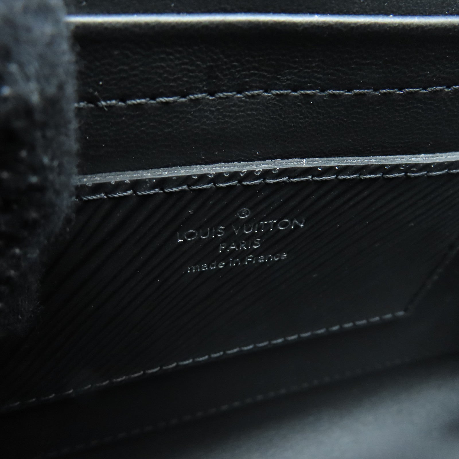 LOUIS VUITTON Epi Twist MM銀扣鏈帶肩背袋黑色