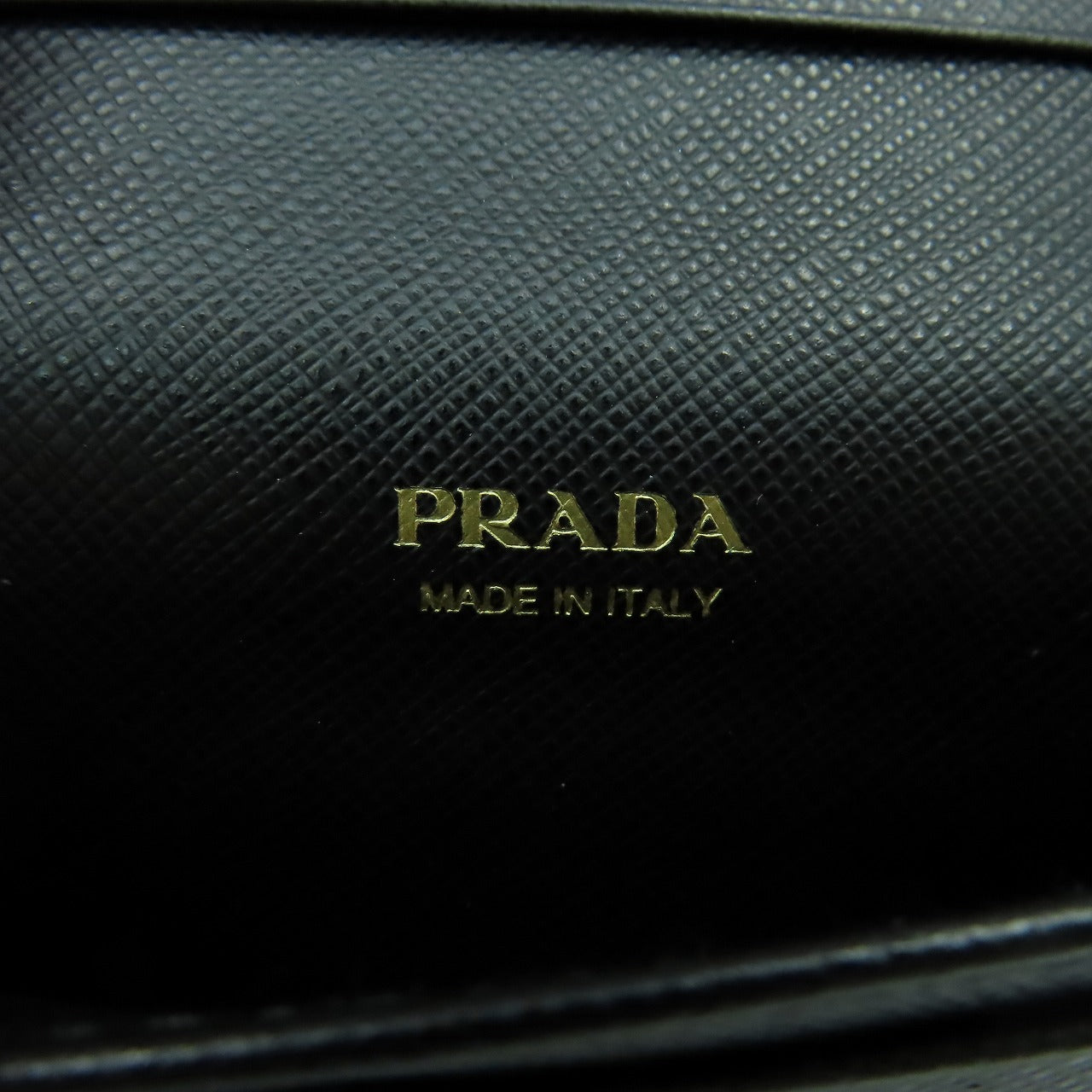 PRADA 牛皮皮革Card Case金扣卡片套黑色