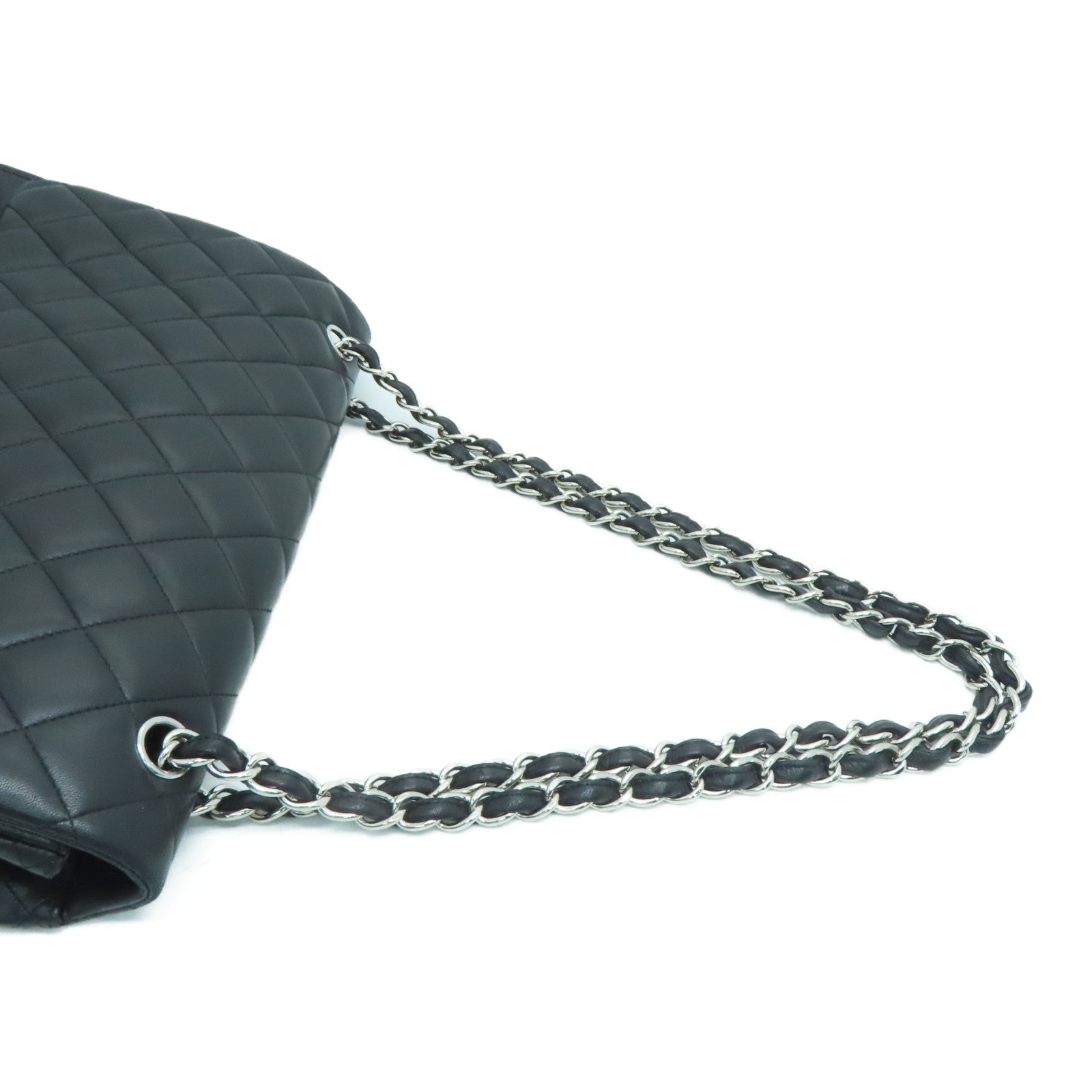 CHANEL 【激減優惠】菱格羊皮皮革Maxi Classic Flap銀扣鏈帶肩背袋黑色