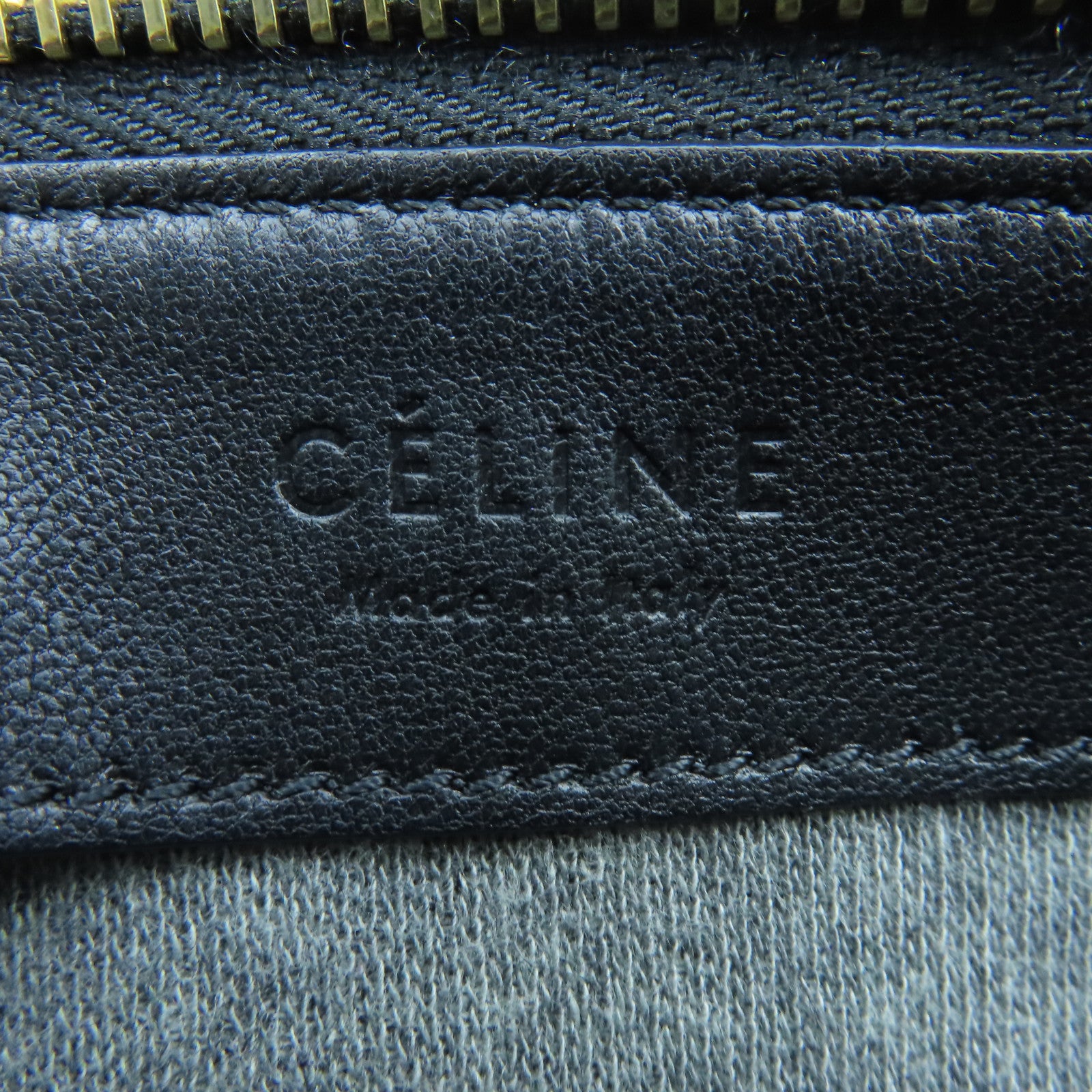 CELINE 【激減優惠】牛皮皮革Shoulder Pouch金扣肩背袋黑色