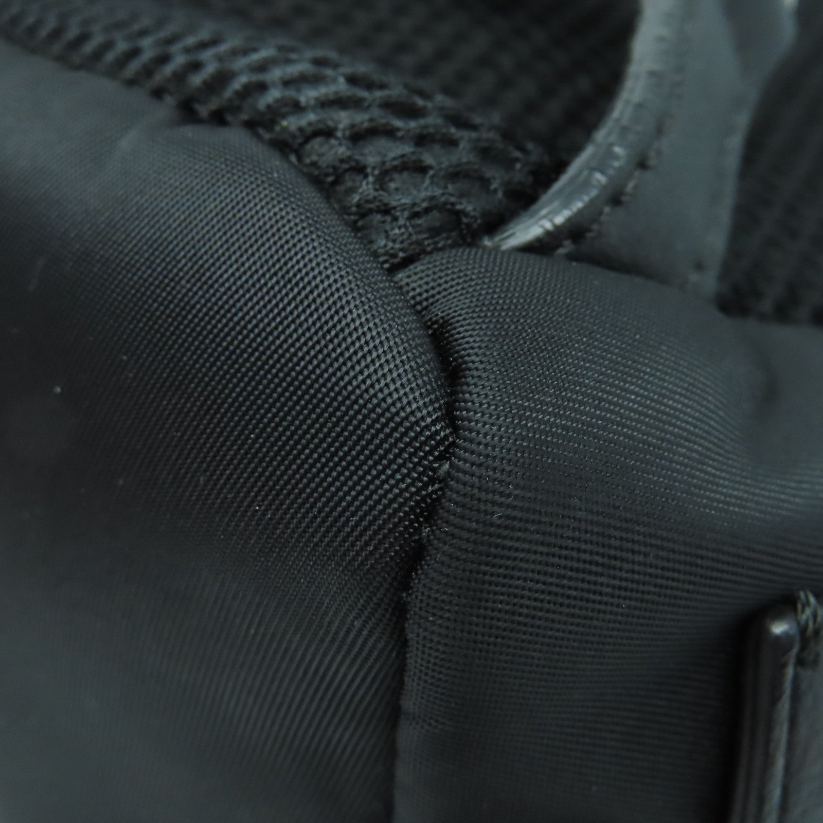FENDI 尼龍Backpack銀扣背包黑色