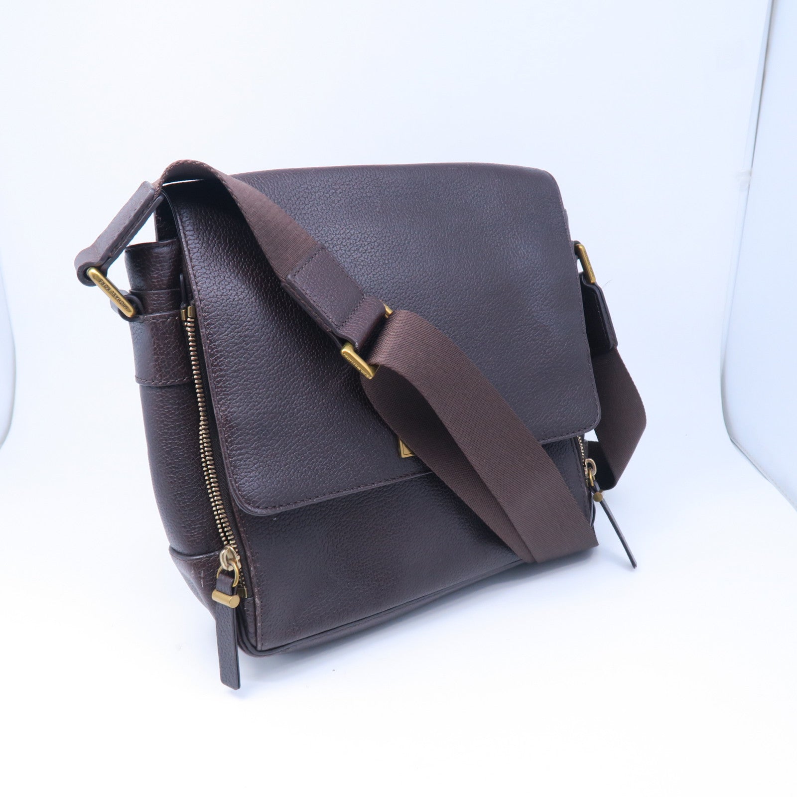 Michael Kors 牛皮皮革Messenger Bag金扣肩背袋棕色