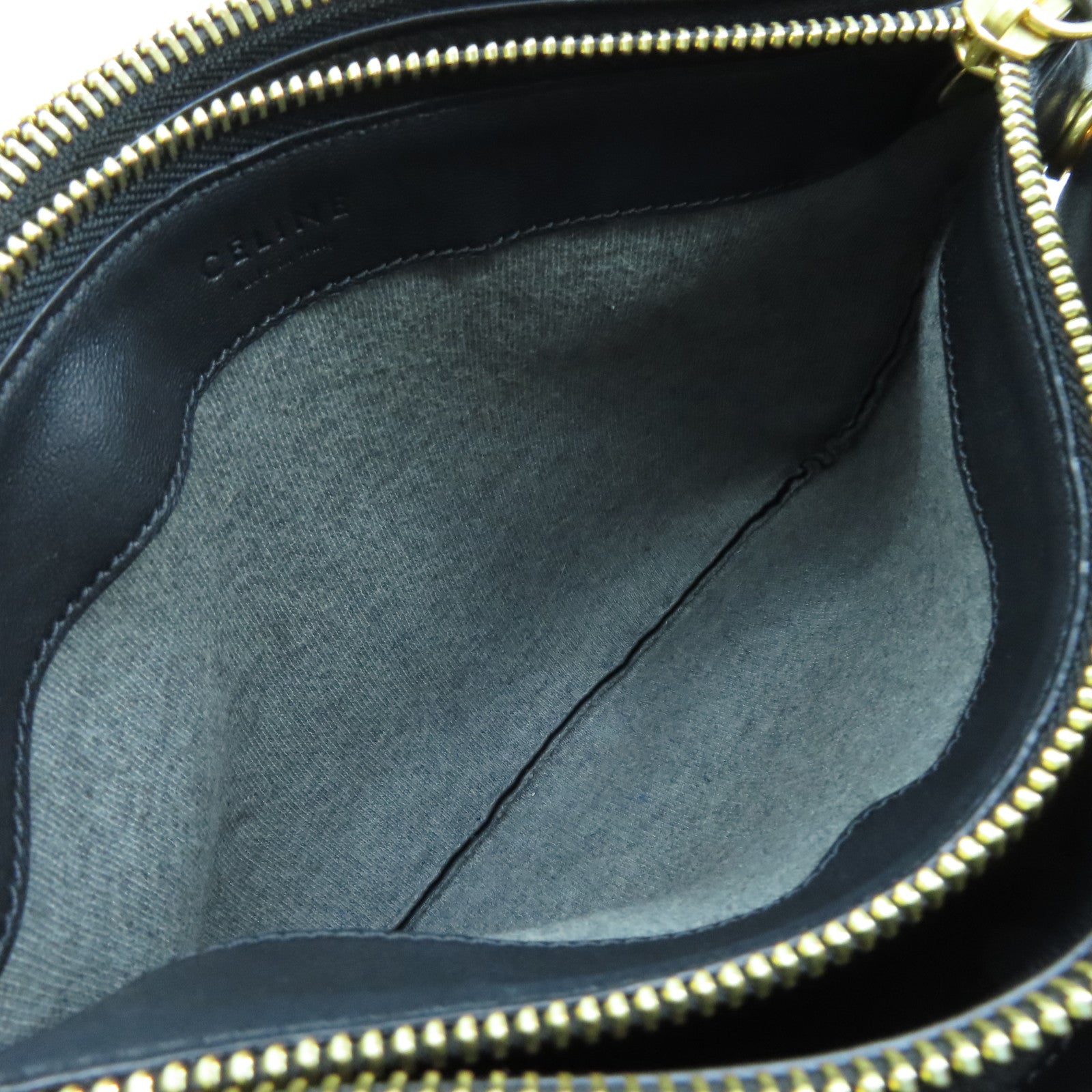 CELINE 【激減優惠】牛皮皮革Shoulder Pouch金扣肩背袋黑色