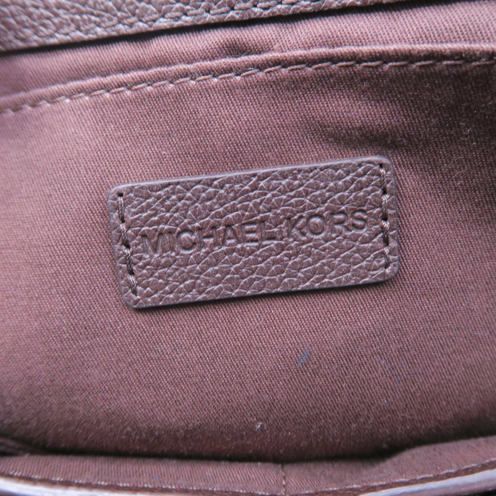 Michael Kors 牛皮皮革Messenger Bag金扣肩背袋棕色