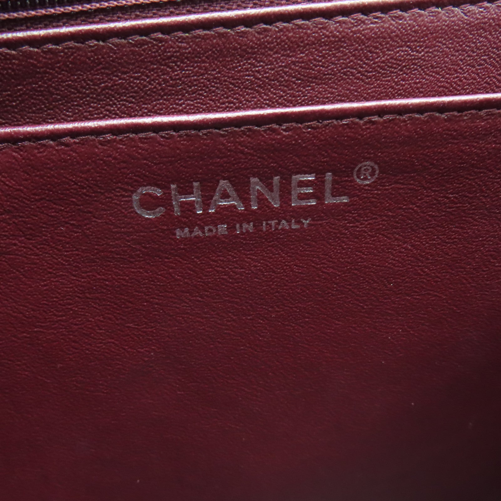 CHANEL 【激減優惠】菱格羊皮皮革Maxi Classic Flap銀扣鏈帶肩背袋黑色