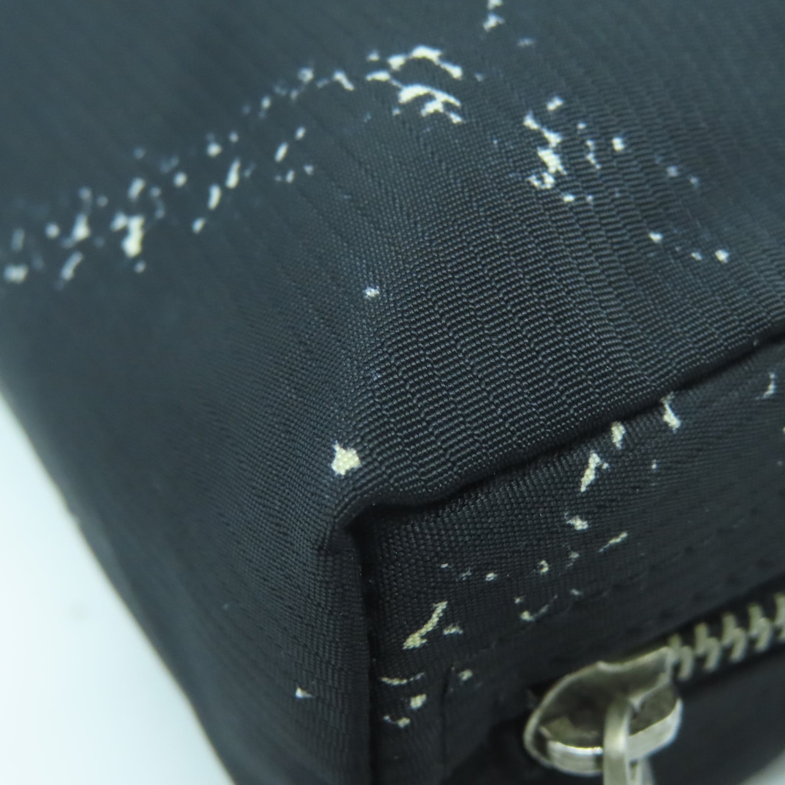 CHANEL 尼龍New Travel Line Pouch手拿包黑色