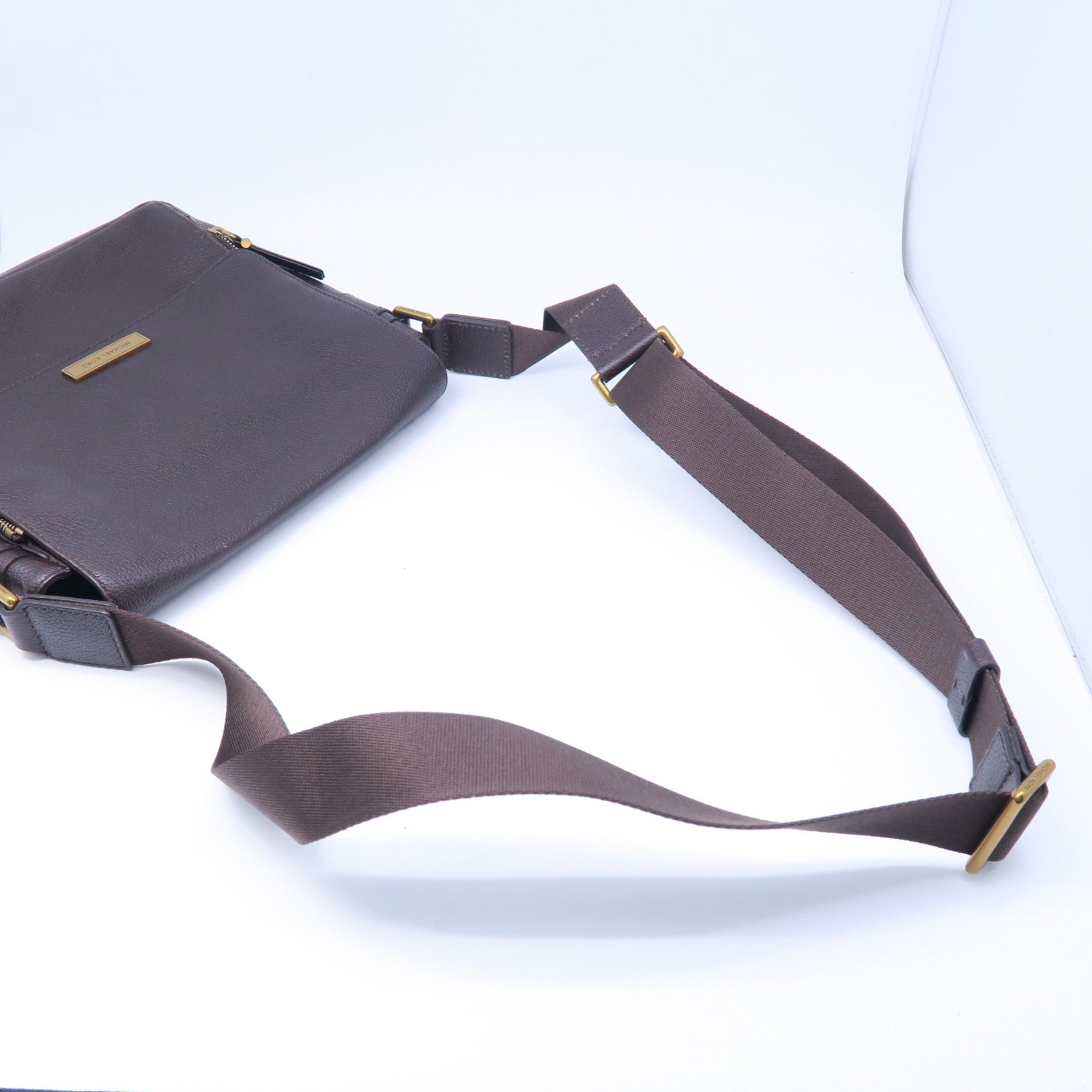 Michael Kors 牛皮皮革Messenger Bag金扣肩背袋棕色