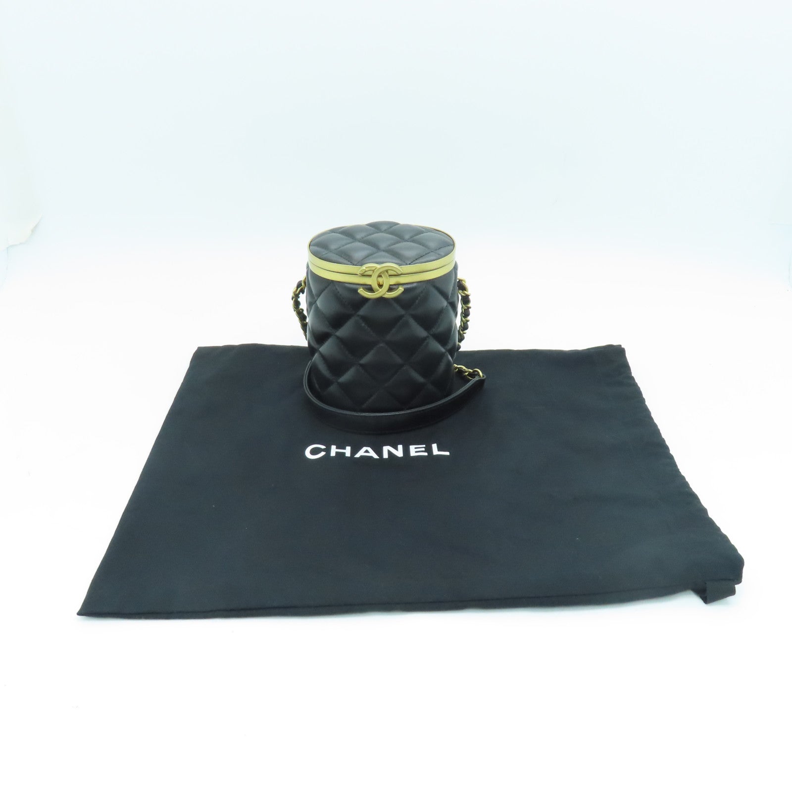 CHANEL rhombic cowhide leather Chain Shoulder Bag gold buckle chain shoulder bag black