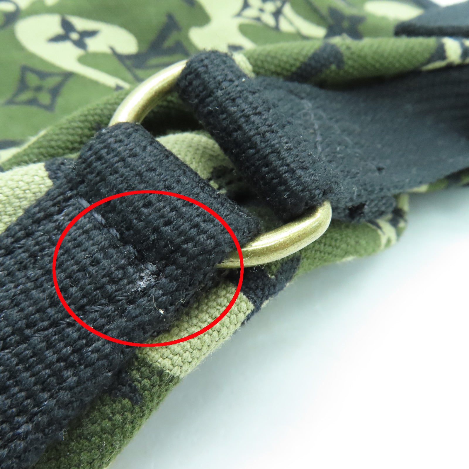 LOUIS VUITTON Monogramouflage Tray金扣肩背袋綠色/米色