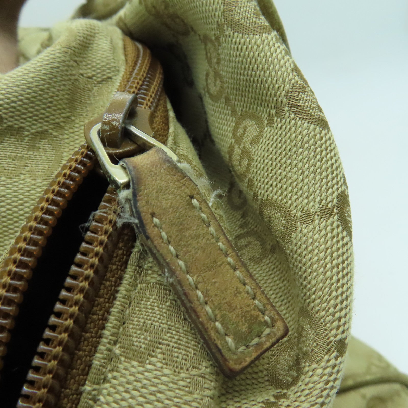 GUCCI 帆布Travelling Bag旅行袋金色/米色
