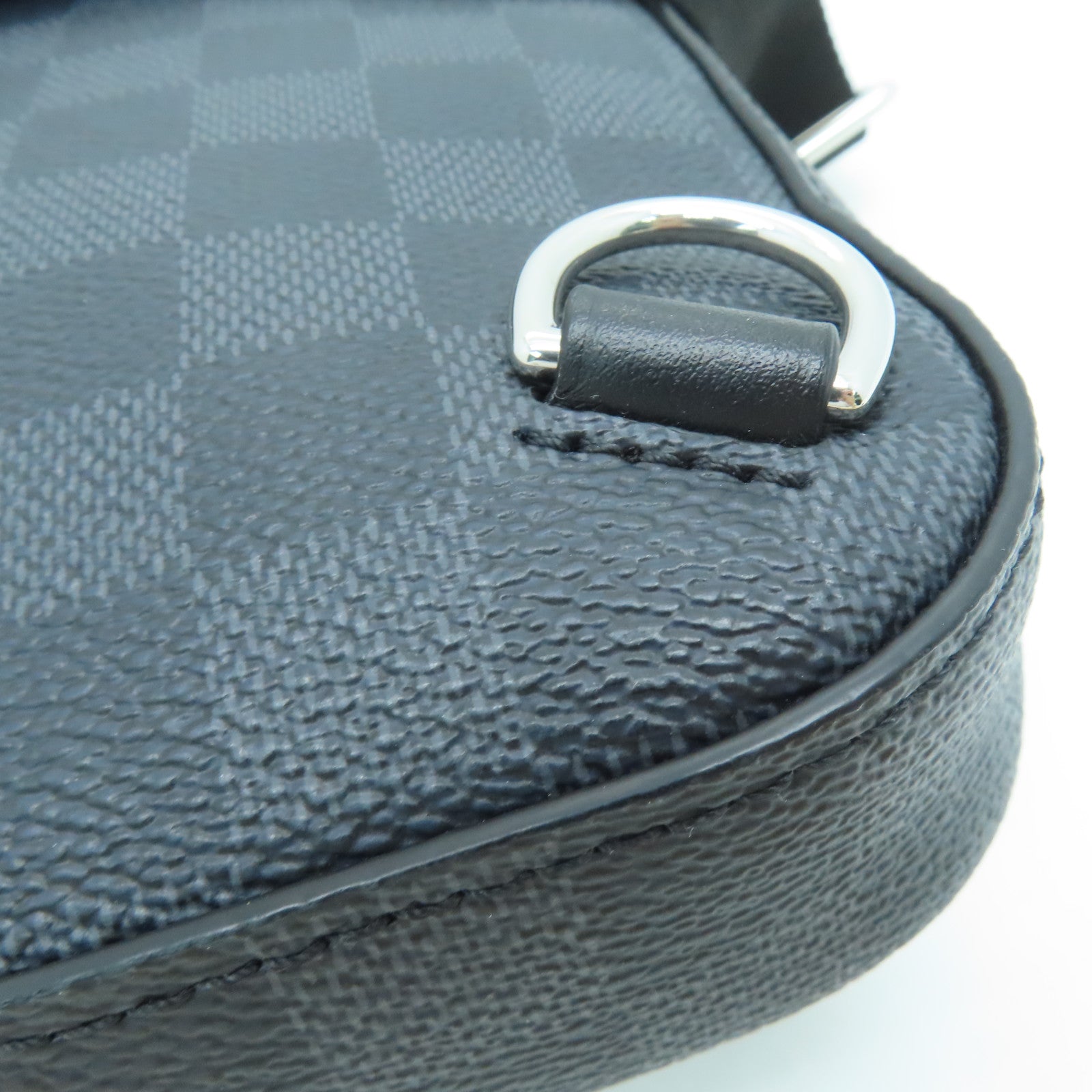 LOUIS VUITTON Damier Avenue Shoulder Bag银扣肩背袋黑色