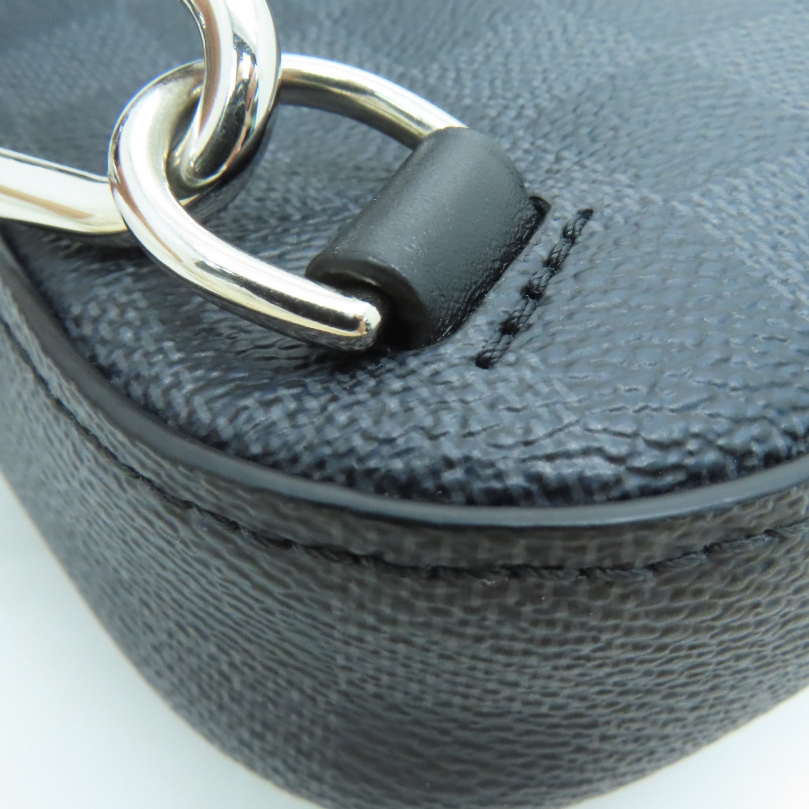 LOUIS VUITTON Damier Avenue Shoulder Bag银扣肩背袋黑色